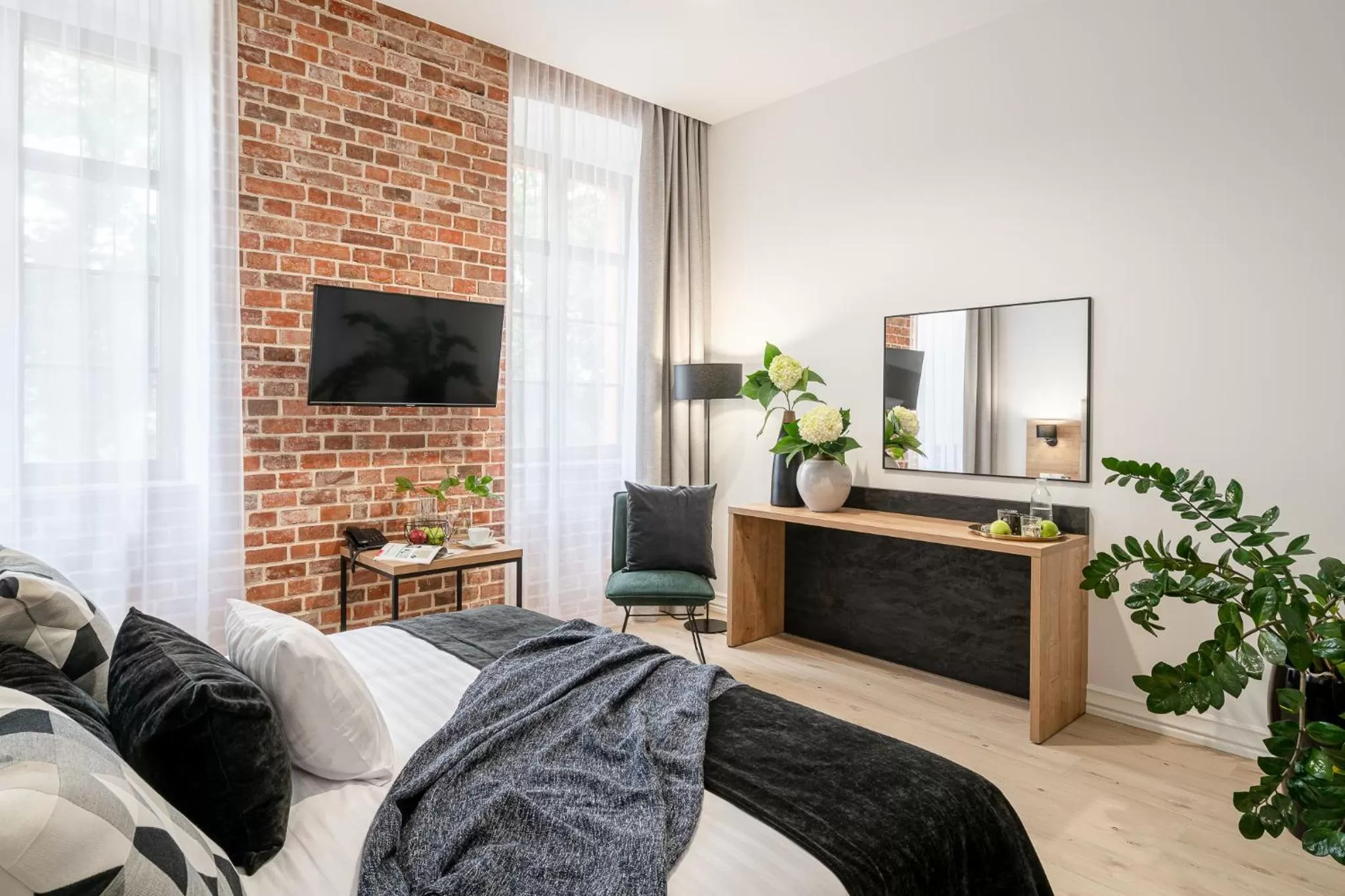 Photo of the whole room in Hotel Jazz Market Square Wroclaw