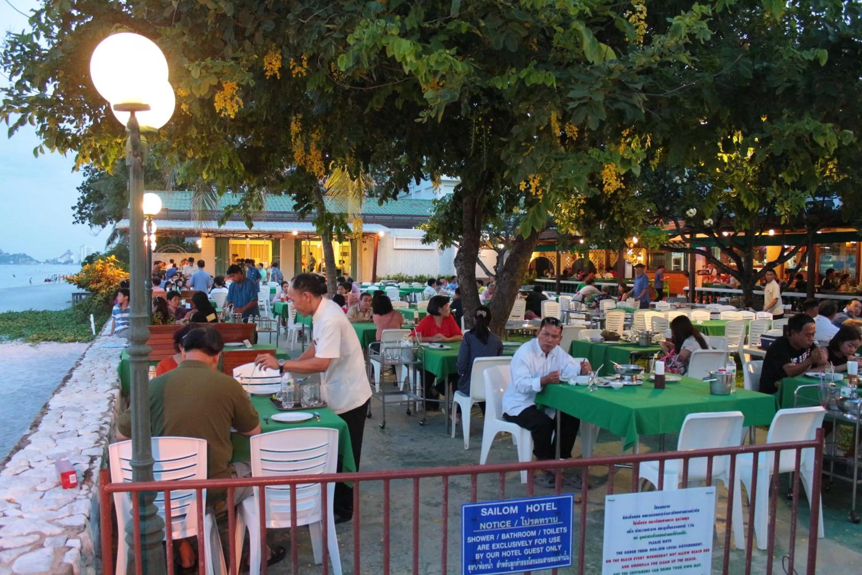 Restaurant/places to eat in Sailom Hotel Hua Hin - SHA Extra Plus