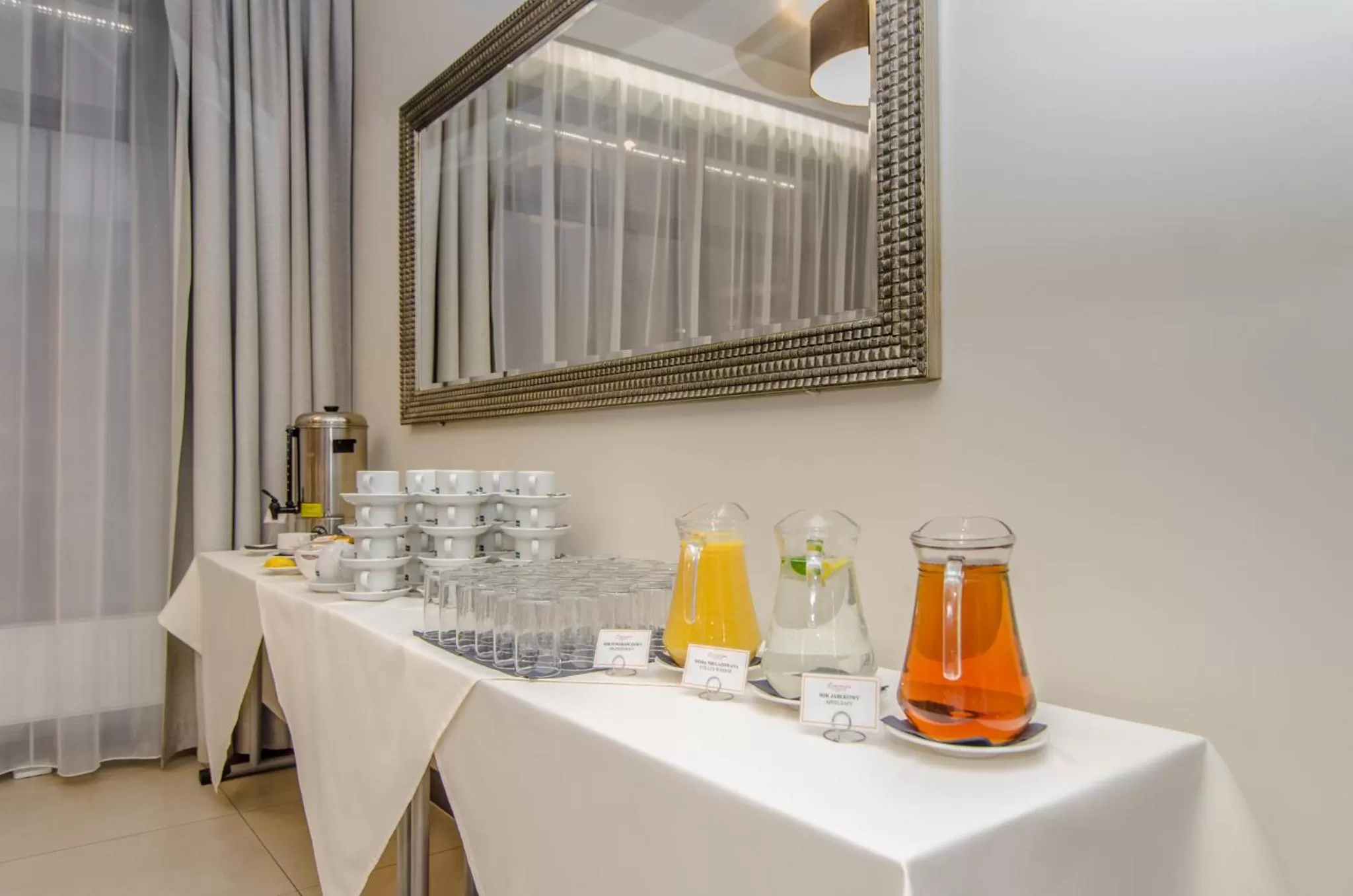 Restaurant/places to eat in Hotel Emocja SPA