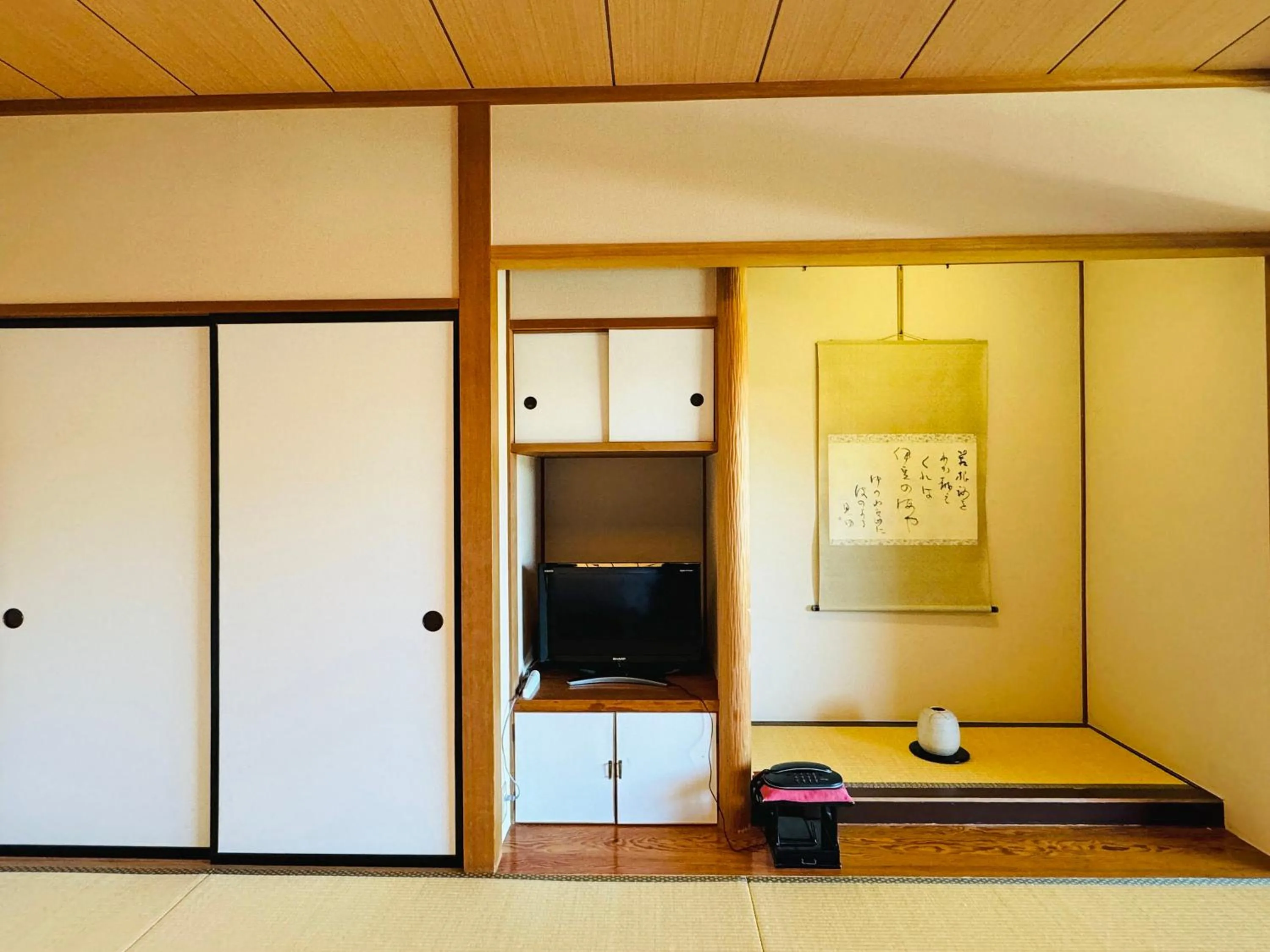 Living room in Ryuguden