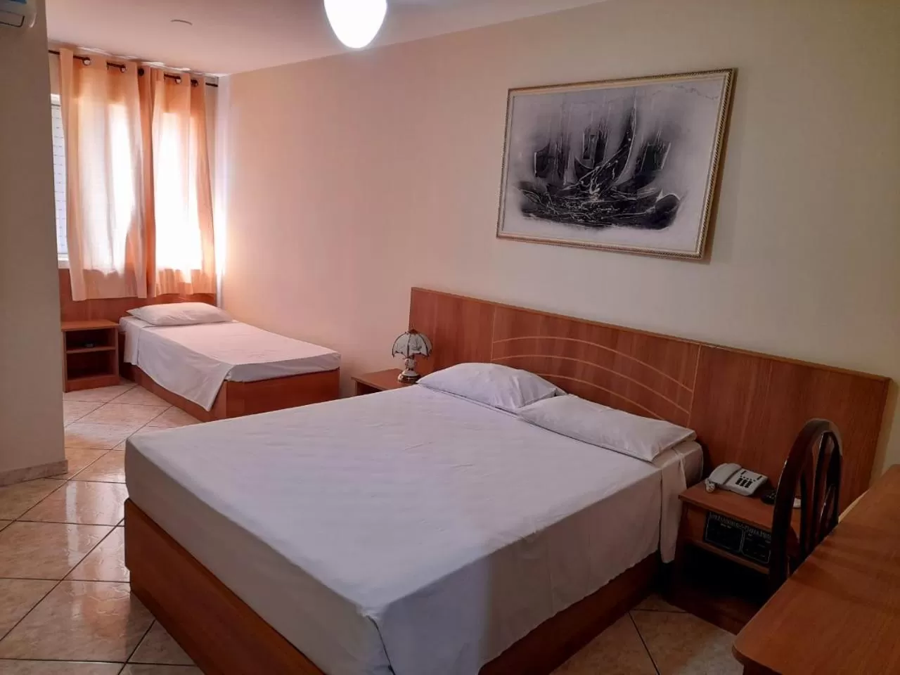 Bed in San Francisco Plazza Hotel