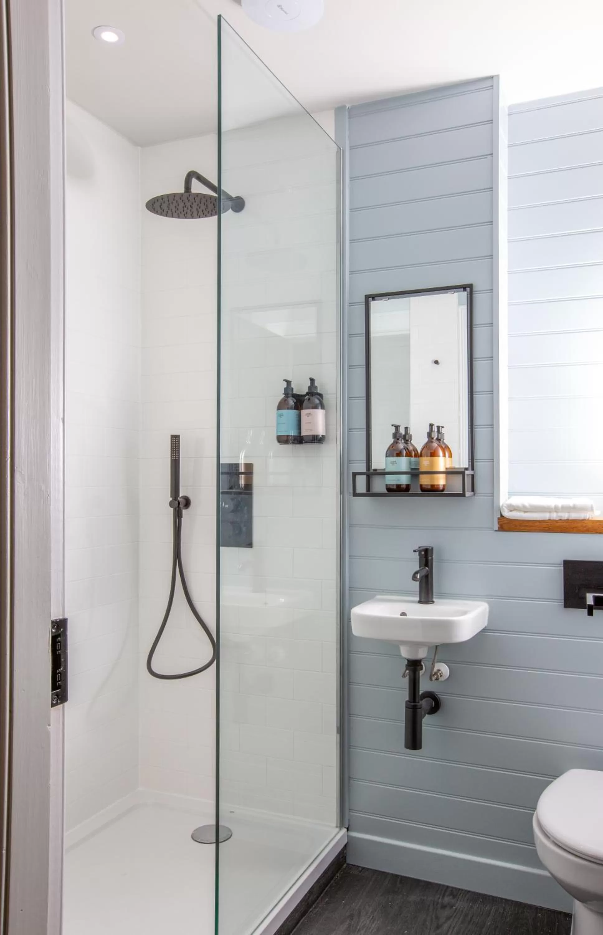 Bathroom in The Crusoe