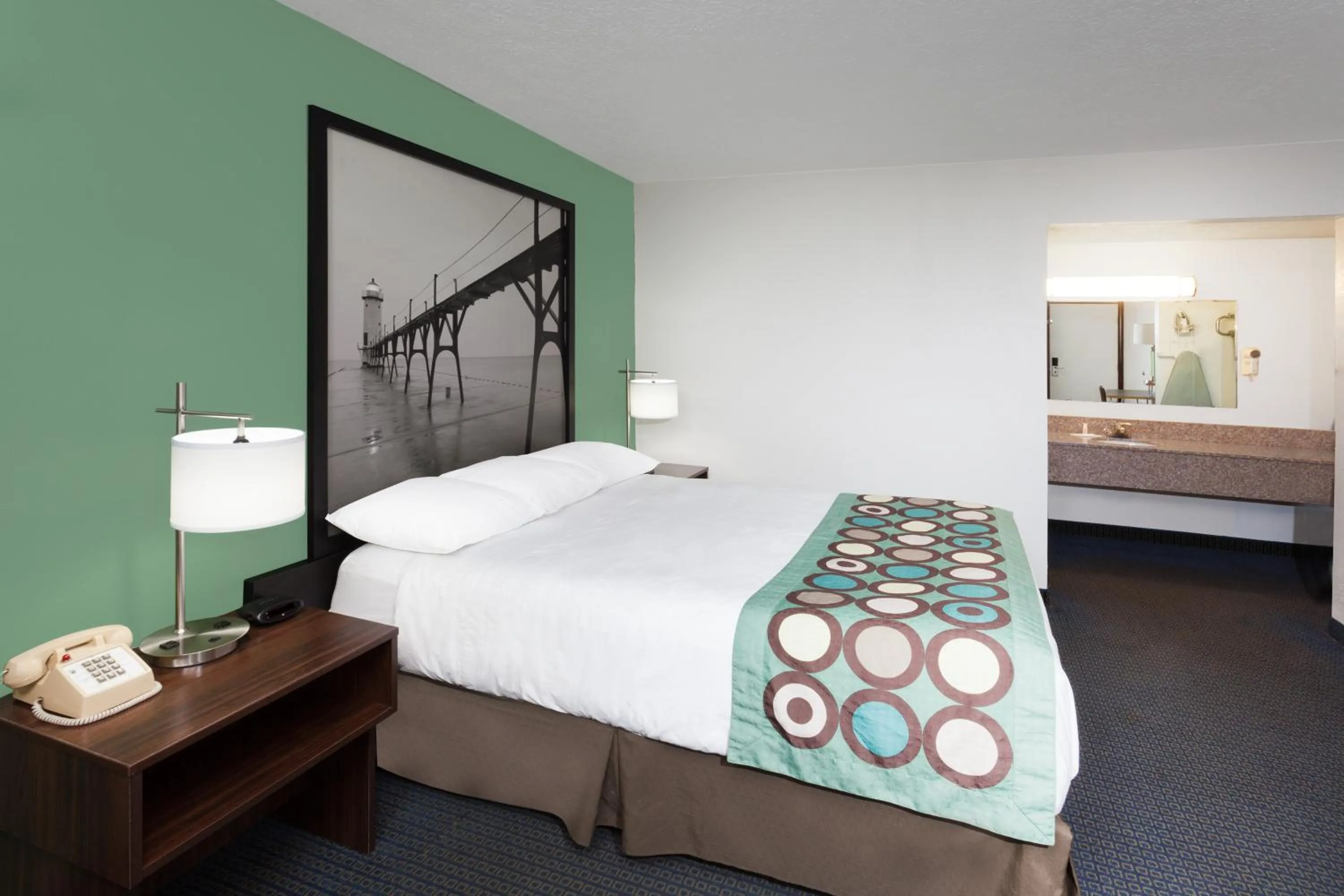 Bed in Super 8 by Wyndham Stevensville St Joseph