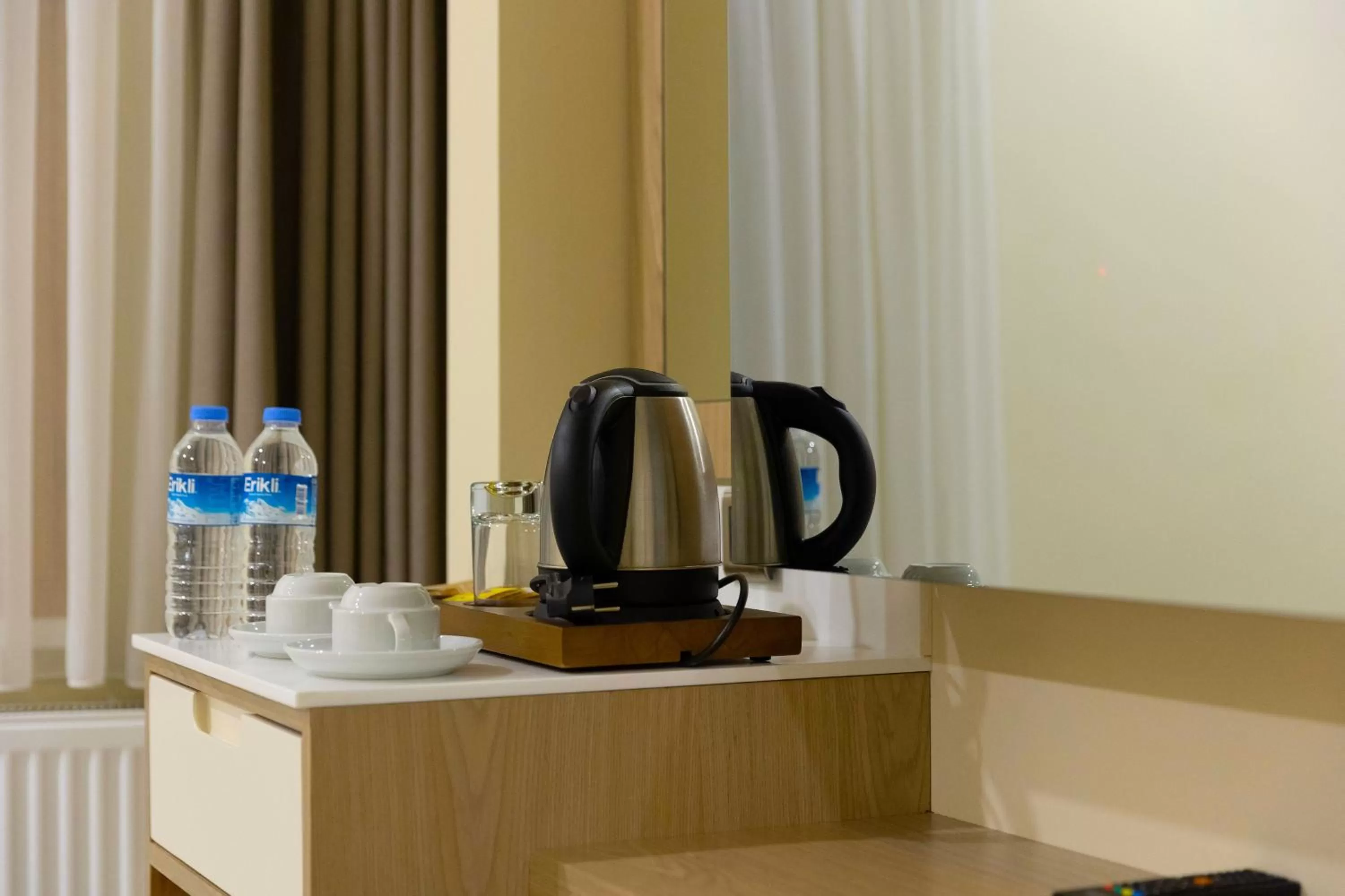 Coffee/tea facilities in BRAKO HOTEL