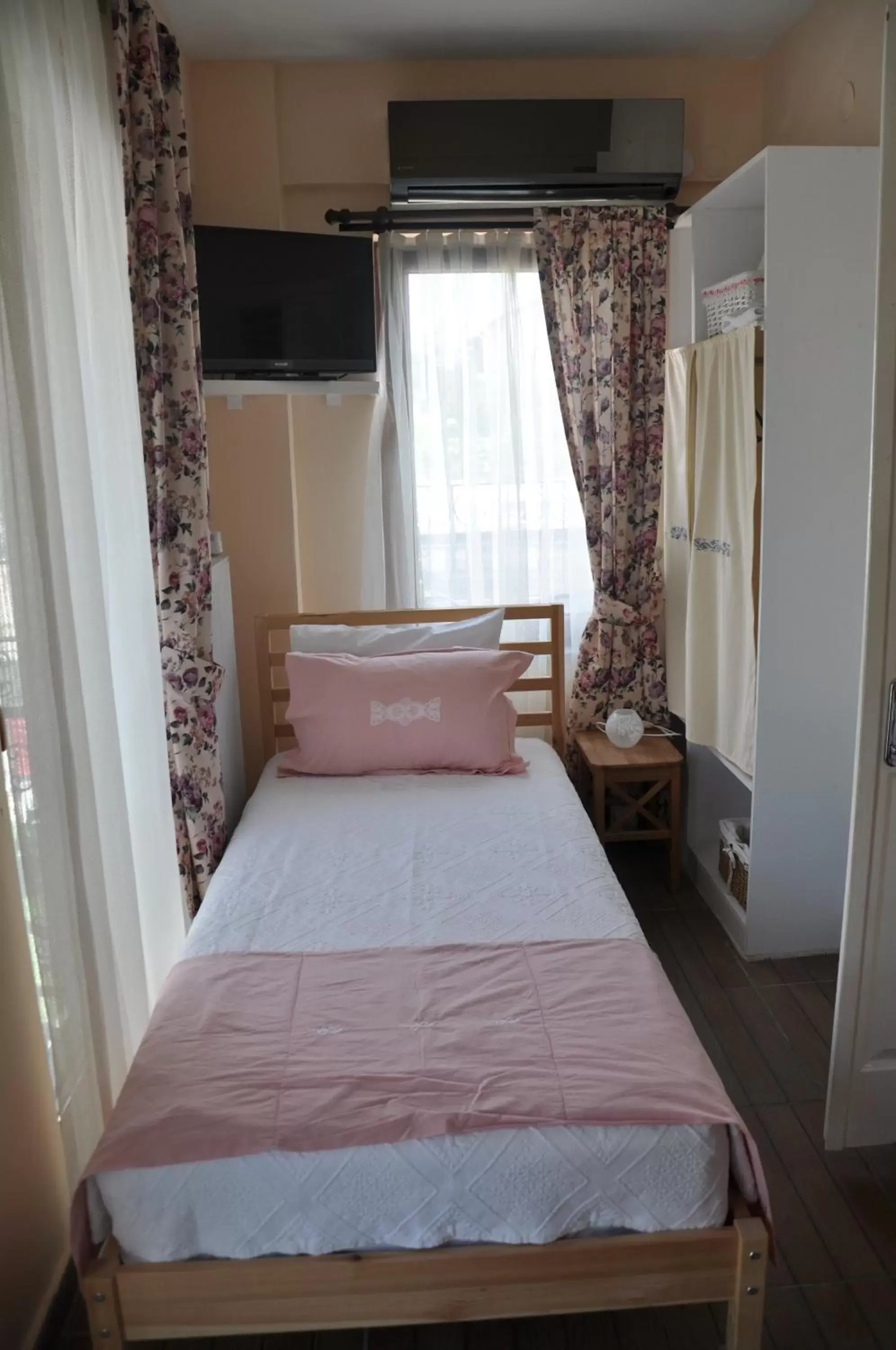 Twin Room - Disability Access in Ede Apart Otel Twin Room - Disability Access in Ede Apart Otel