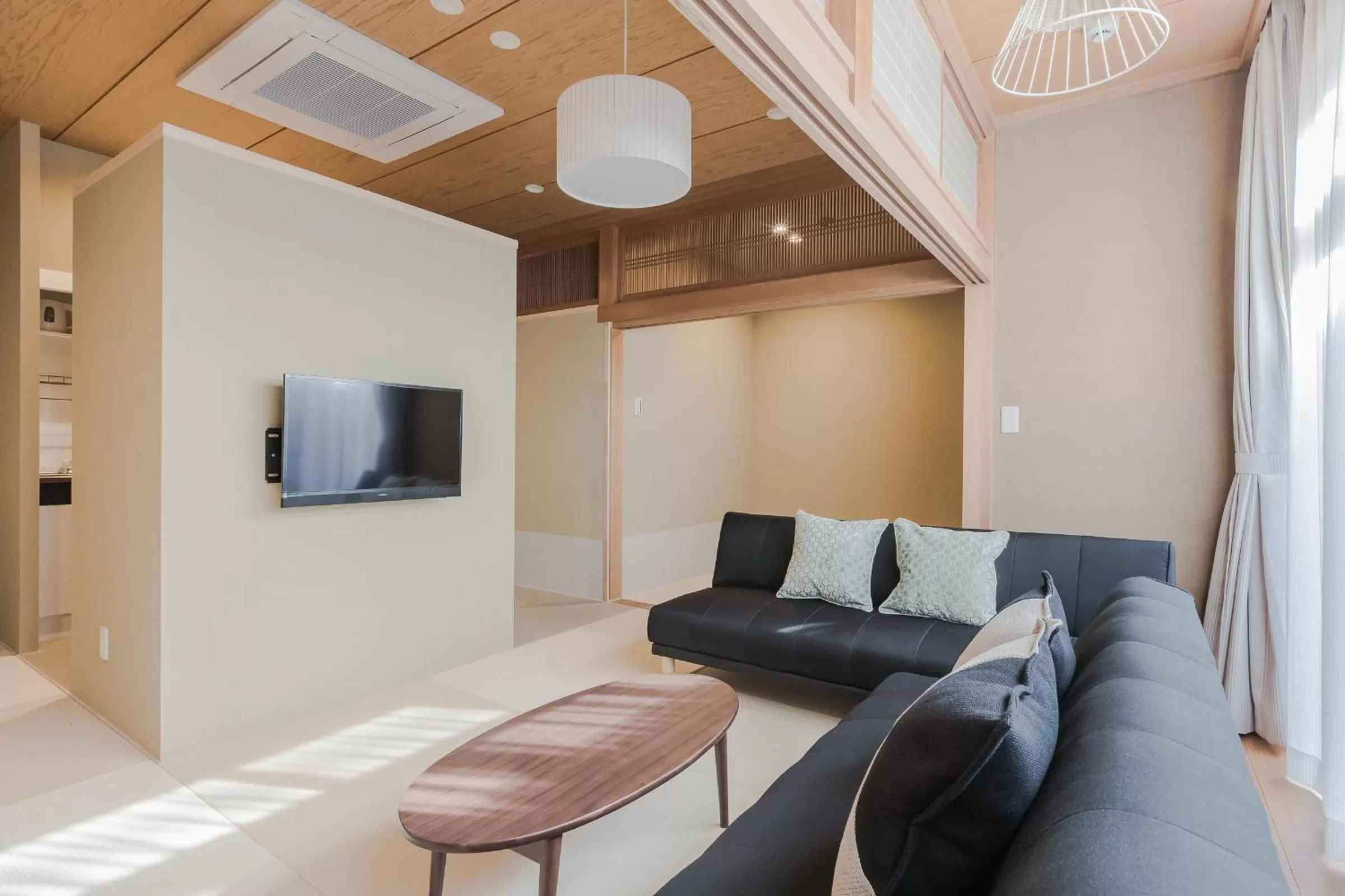 TV and multimedia in Playsis Asakusa