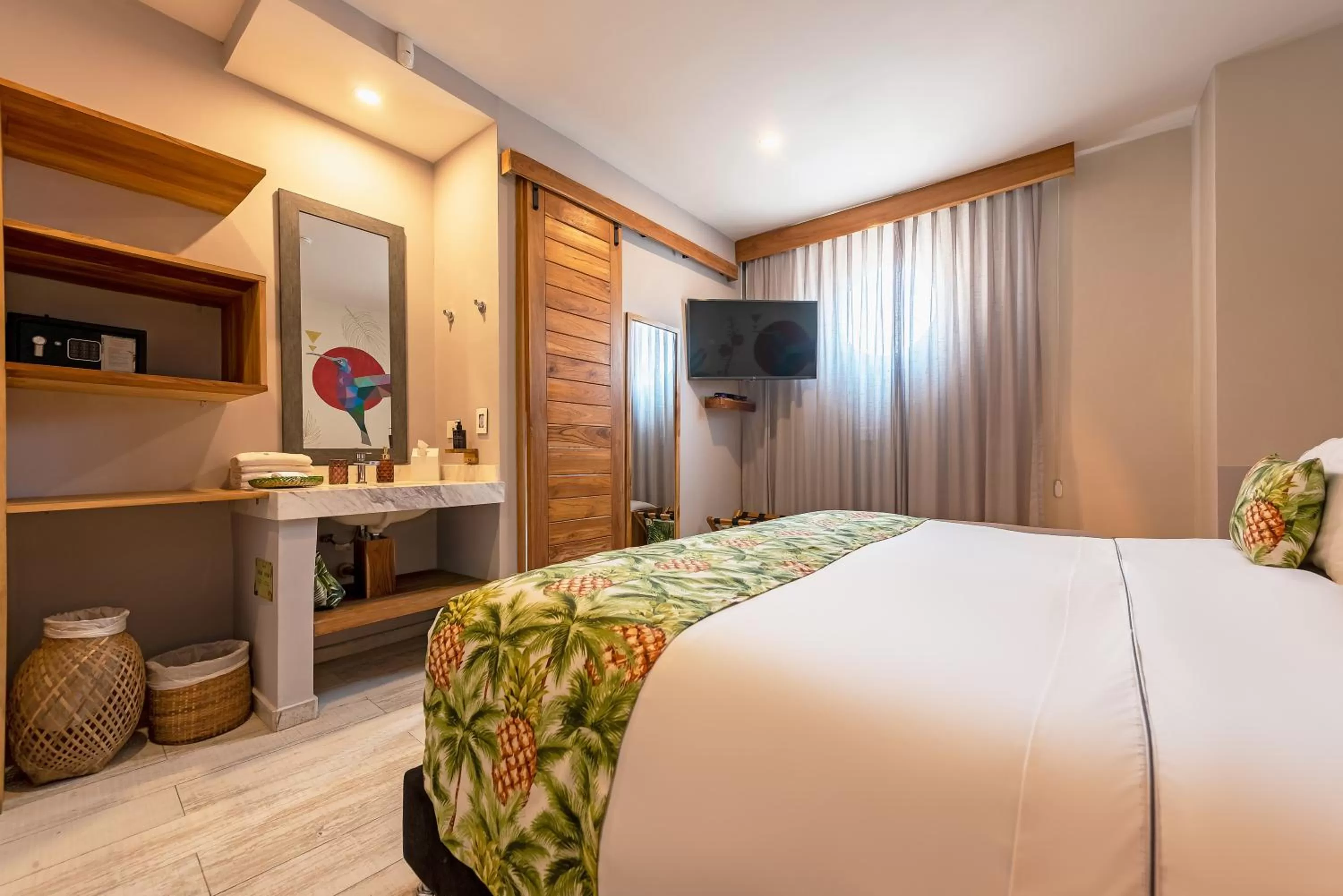 Photo of the whole room, Bed in Townhouse Boutique Hotel