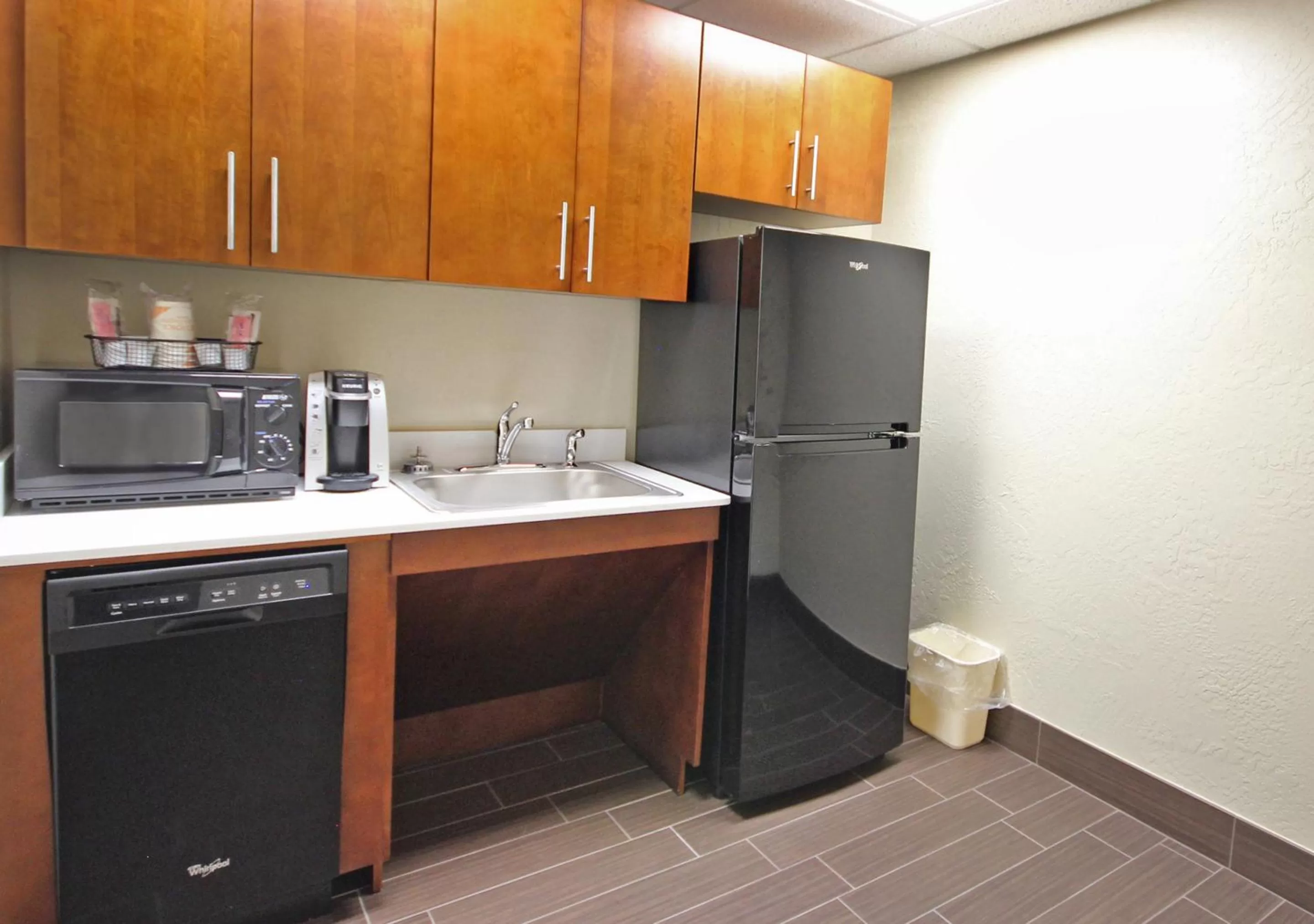 Deluxe King Room with Transfer Shower - Accessible/Non-Smoking in Comfort Inn Butte City Center I-15 - I-90