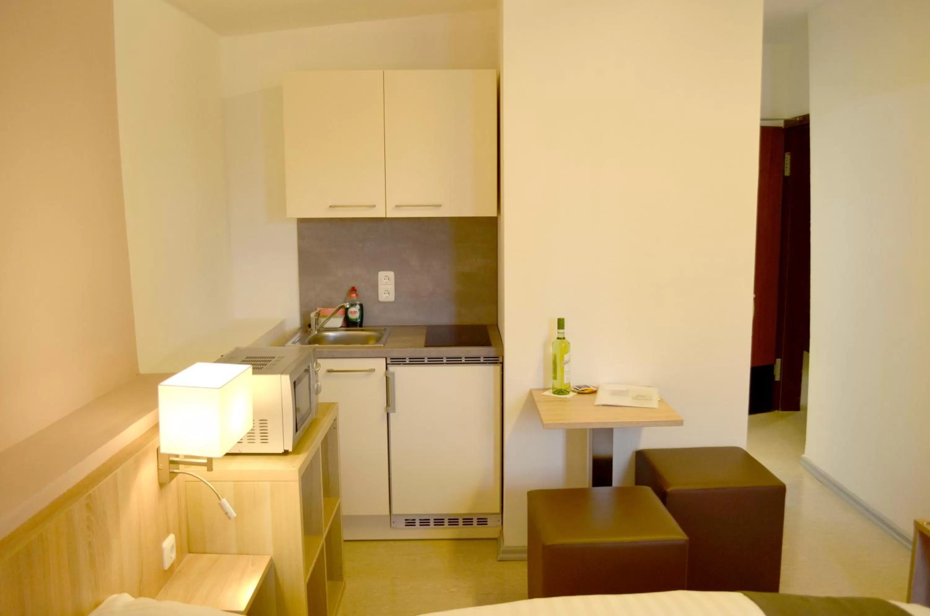 Kitchen or kitchenette in Hana Aparthotel