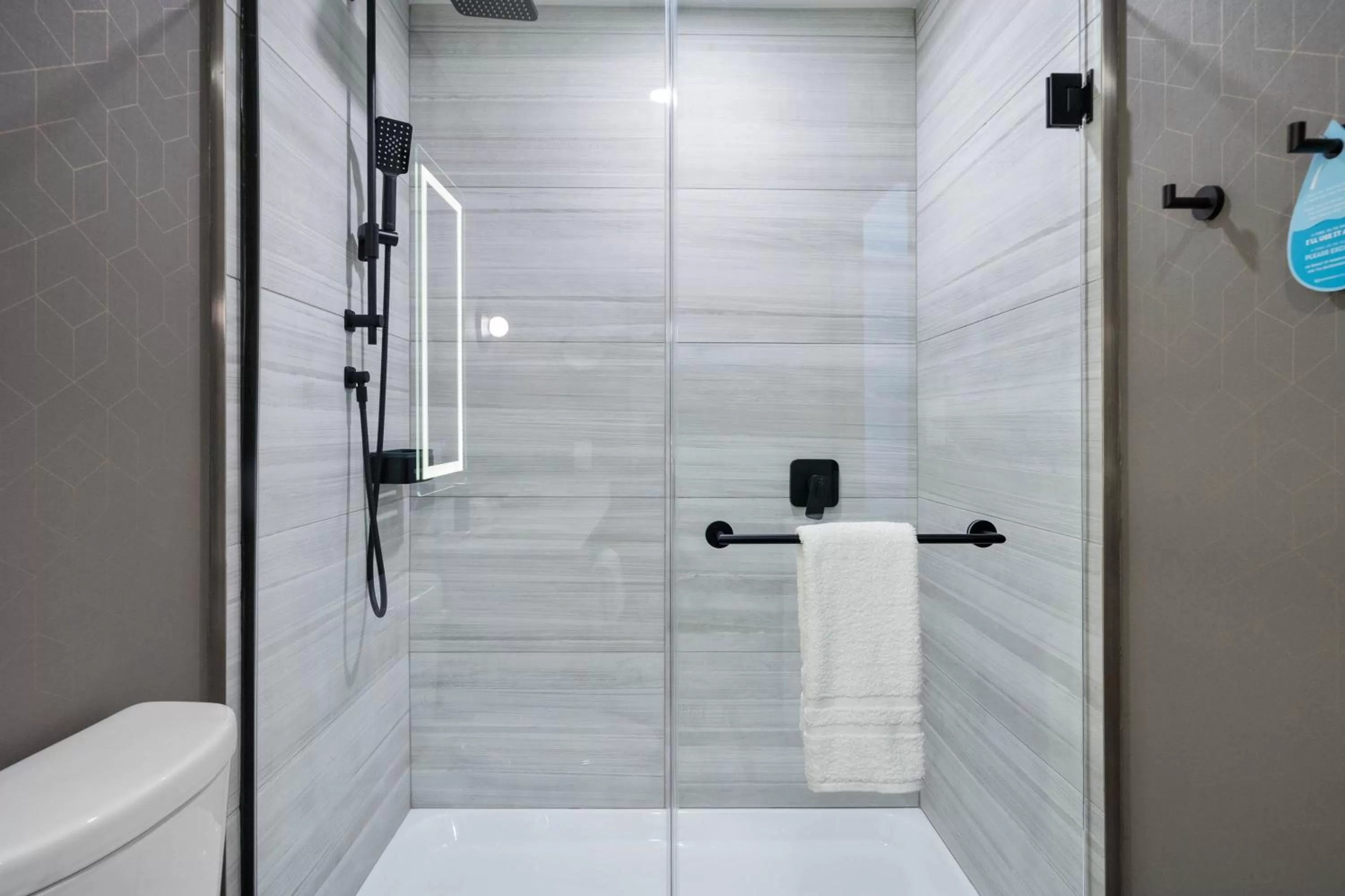 Bathroom in Sandman Signature Fort Worth Downtown Hotel