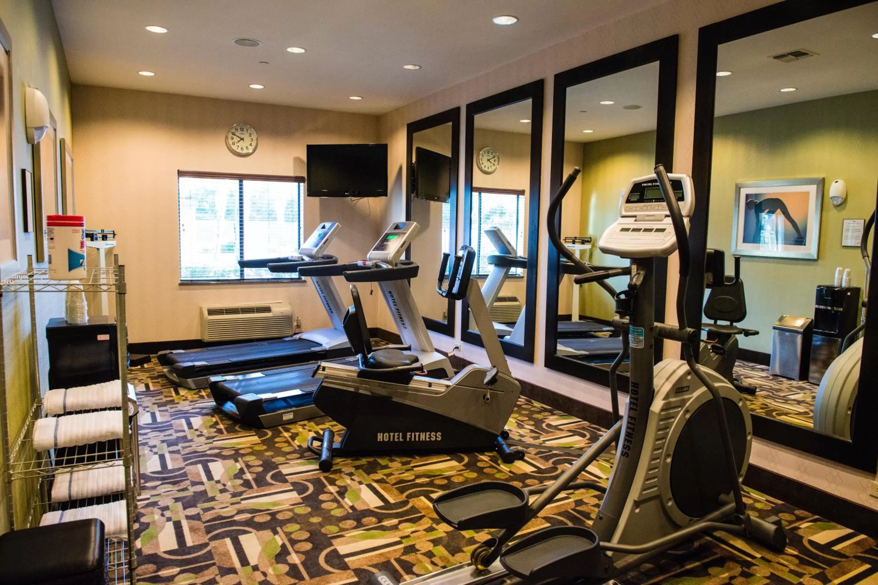 Spa and wellness centre/facilities in Holiday Inn Express Hotel & Suites Houston NW Beltway 8-West Road by IHG