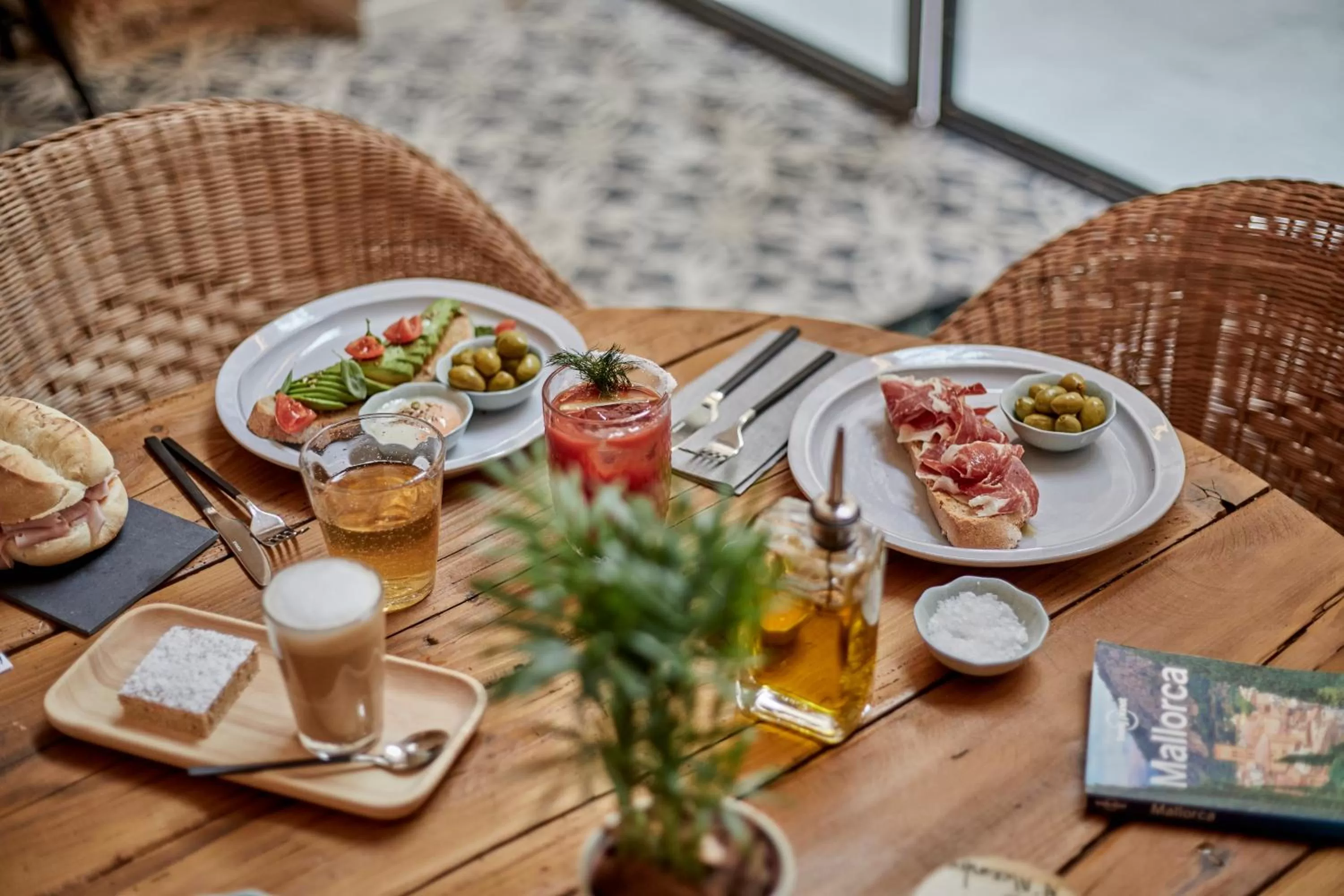 Food and drinks in Ca n'Alexandre - Adults Only