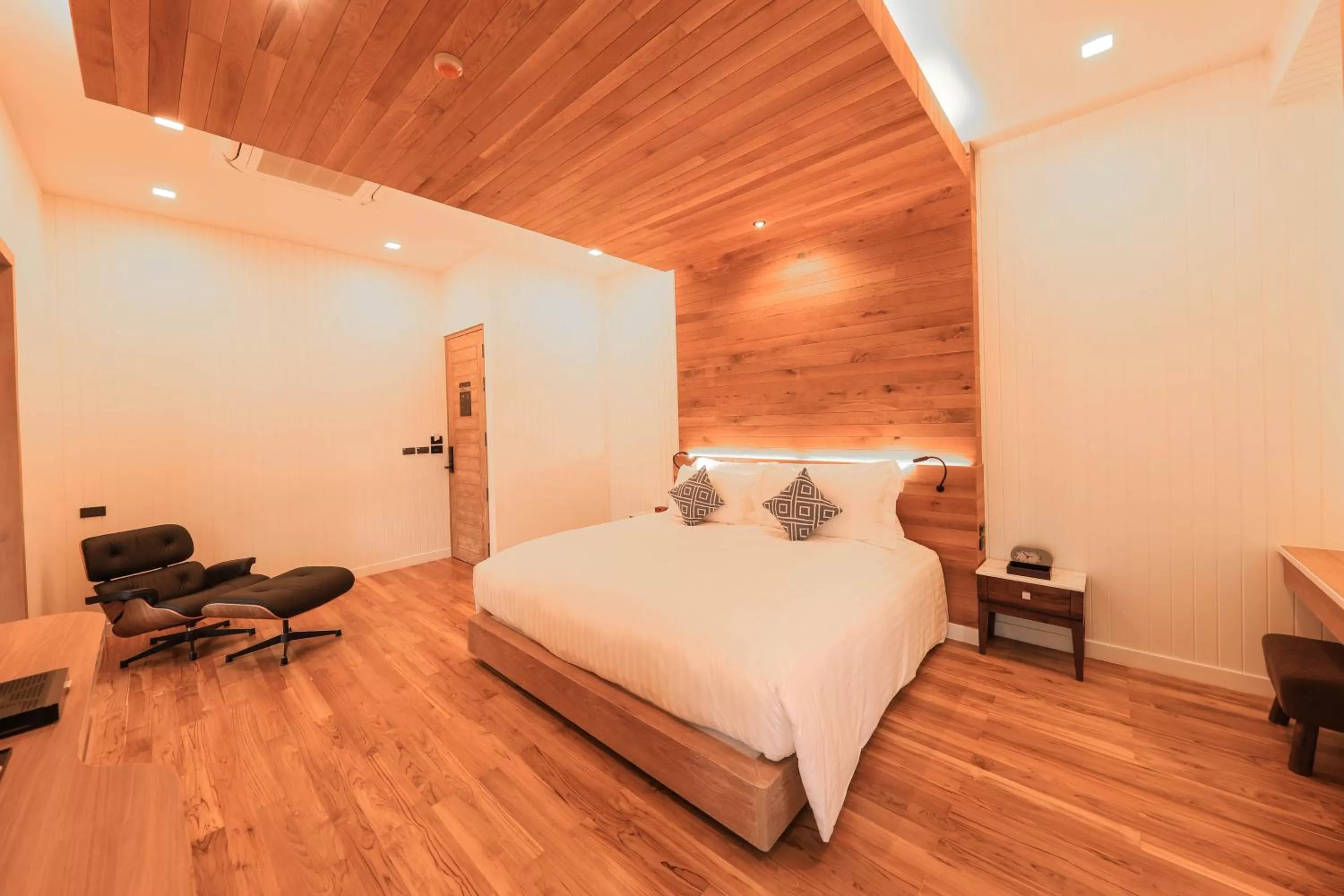 Bed in Kundala Beach Resort Hua Hin