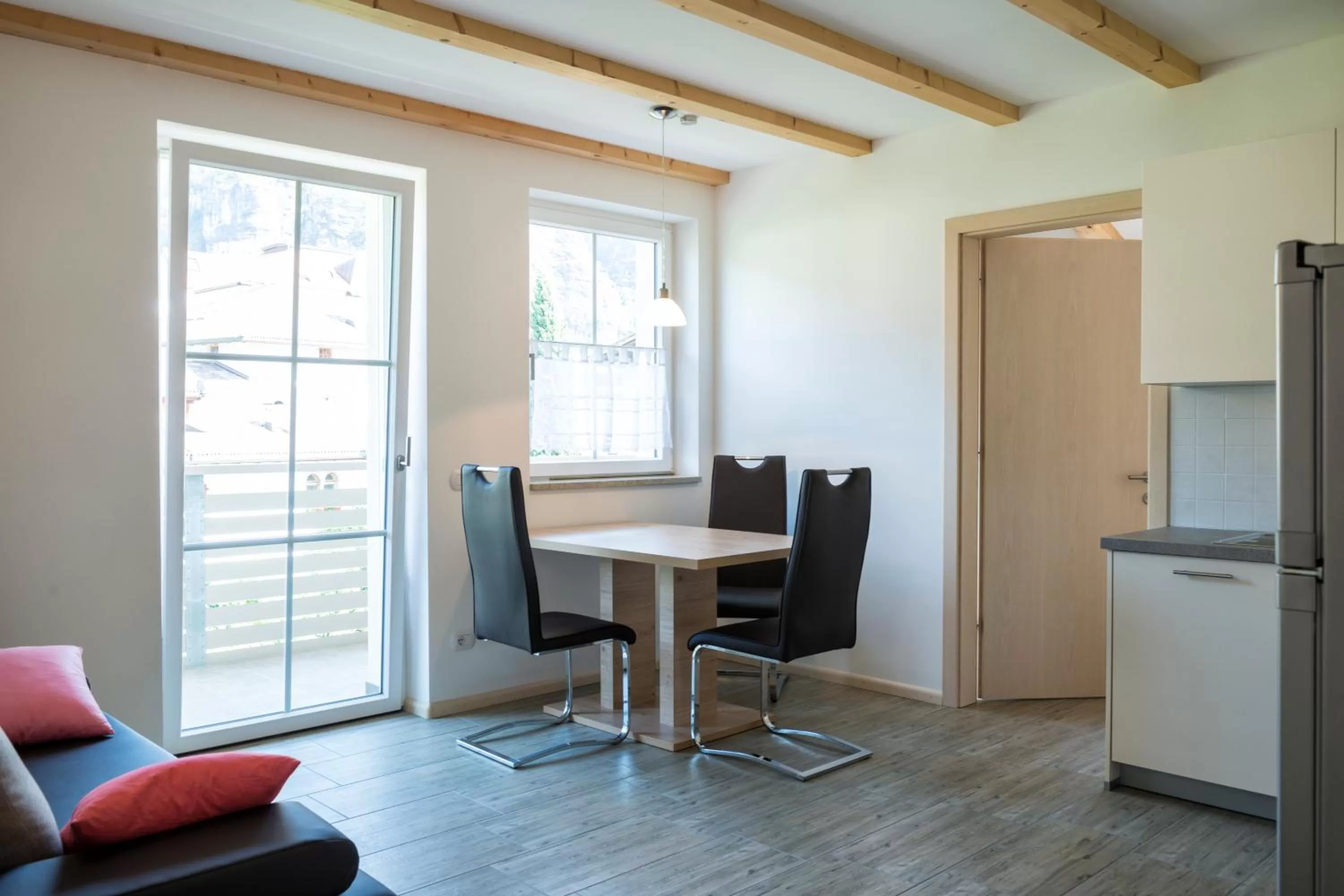 Day, Dining Area in Apartment Residence Veronika