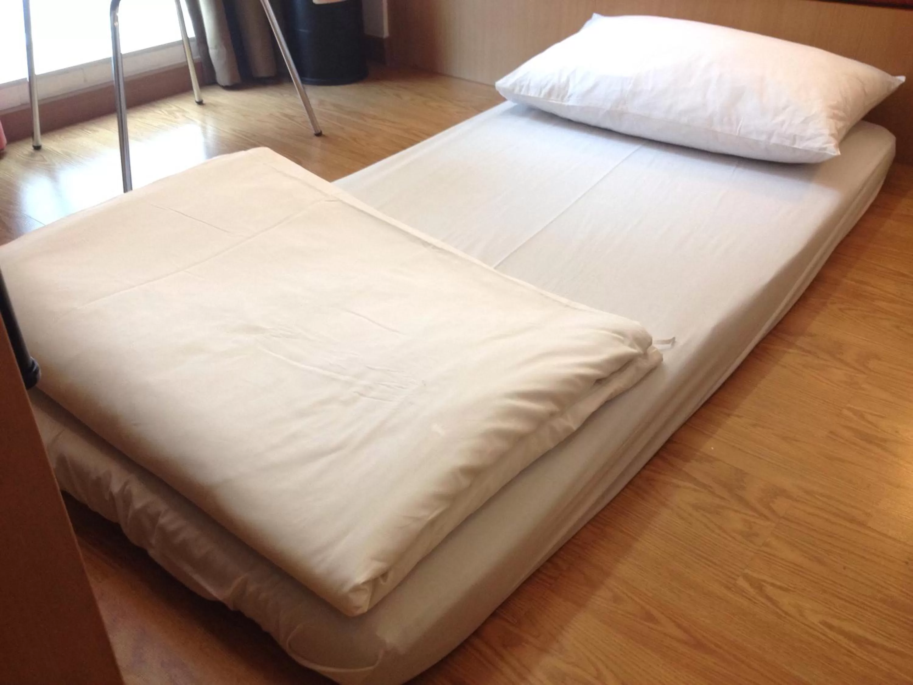 Bed in Ibis Bandung Pasteur