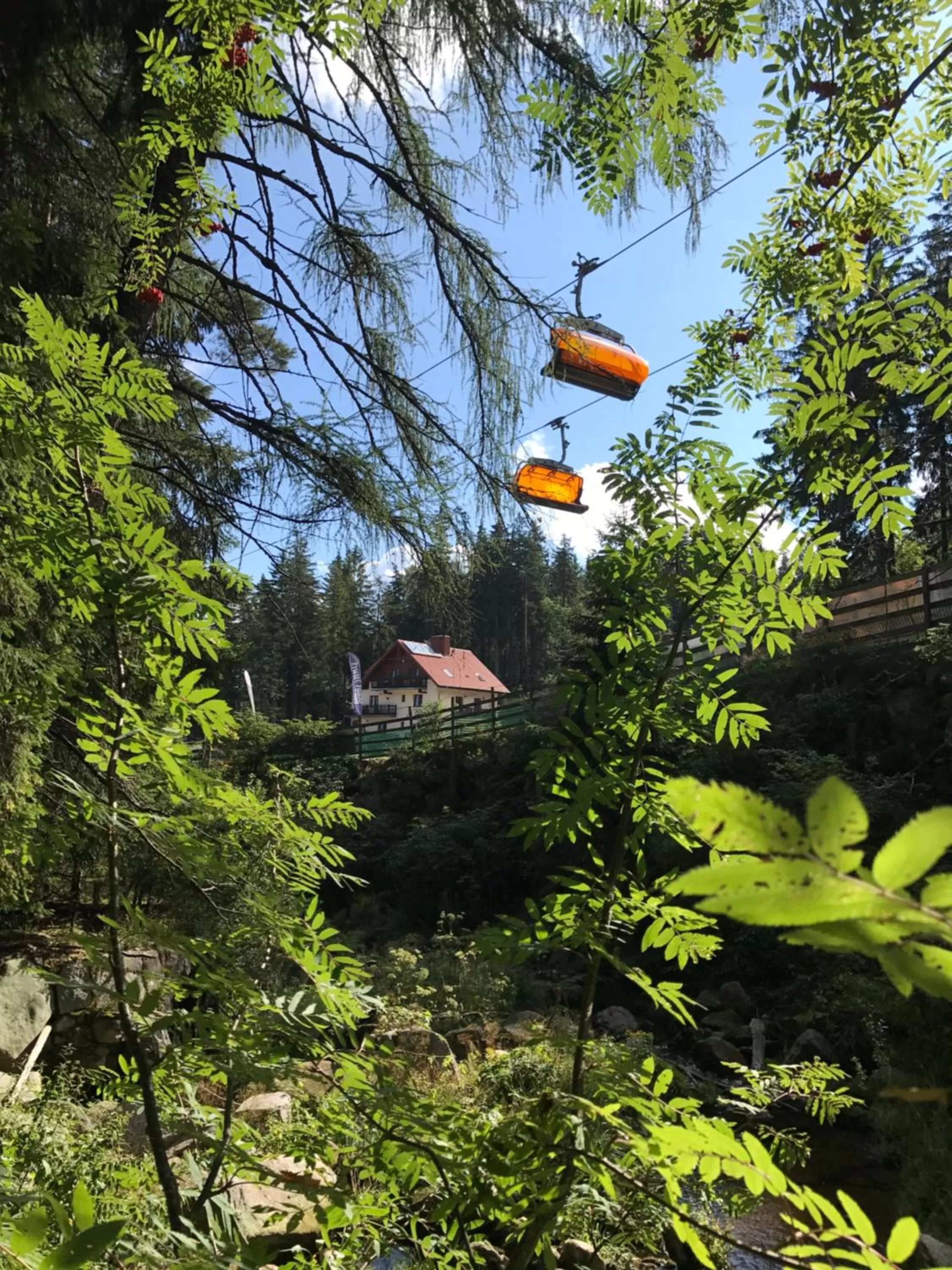 Spring in Safir przy samym WYCIĄGU