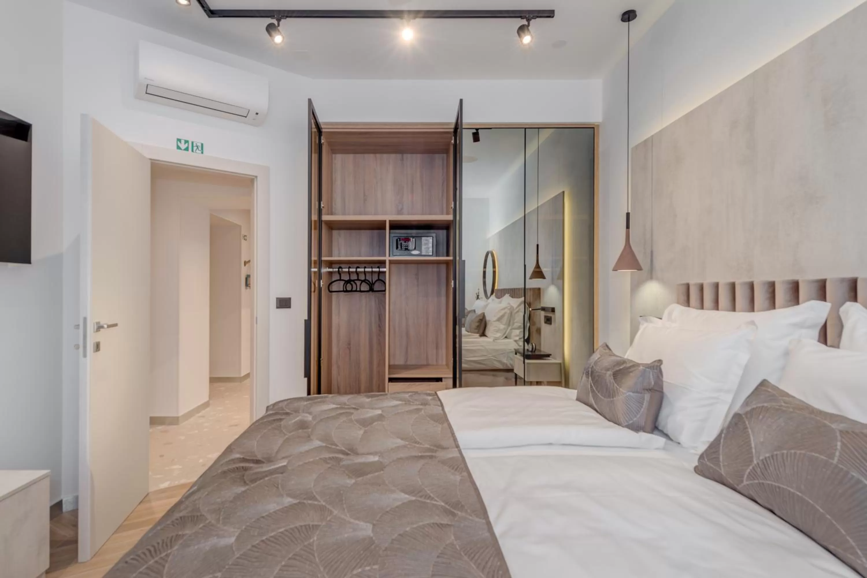 Photo of the whole room, Bed in Casa Costabella