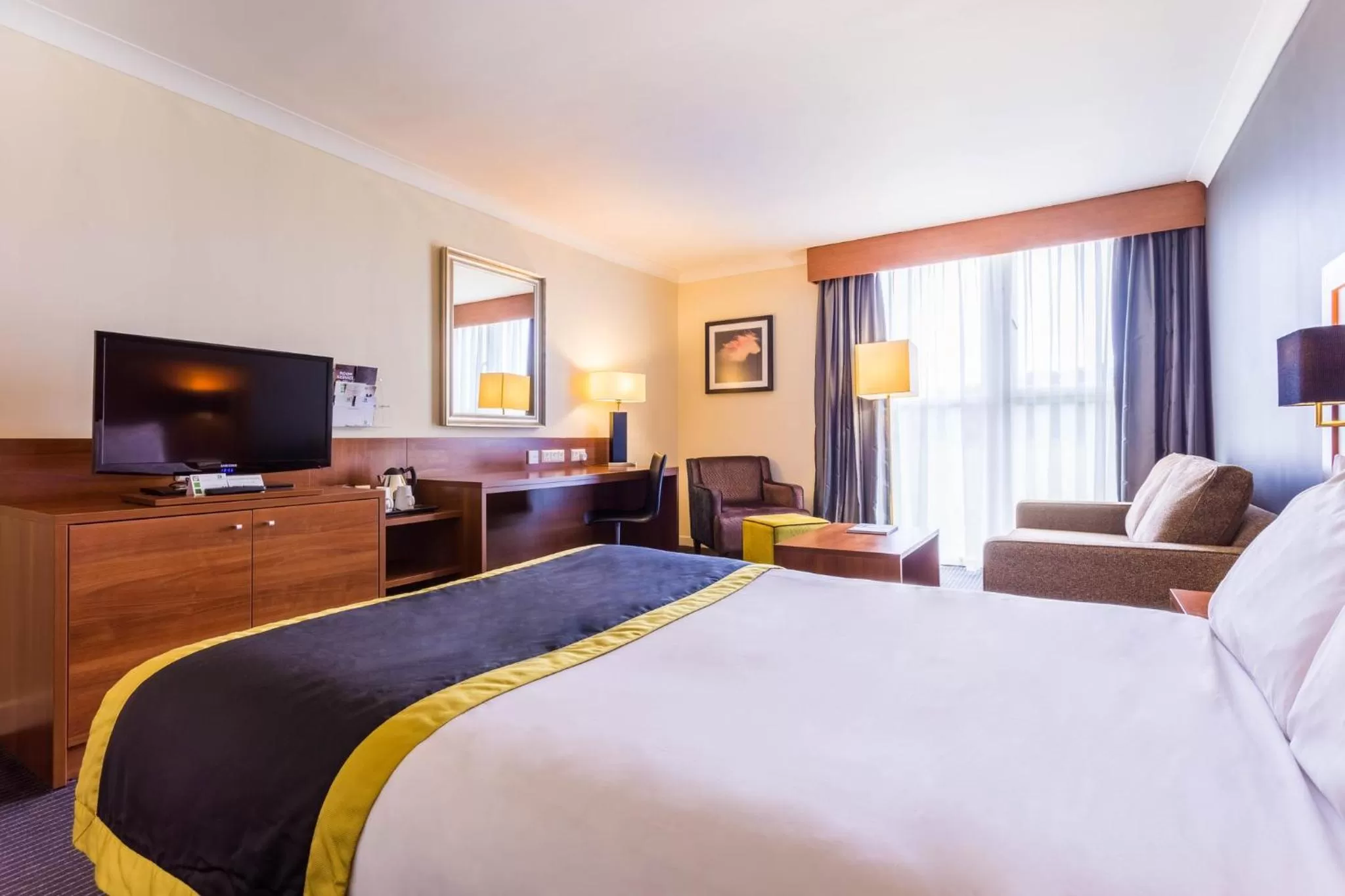 Photo of the whole room, Bed in Holiday Inn Newcastle Gosforth Park by IHG