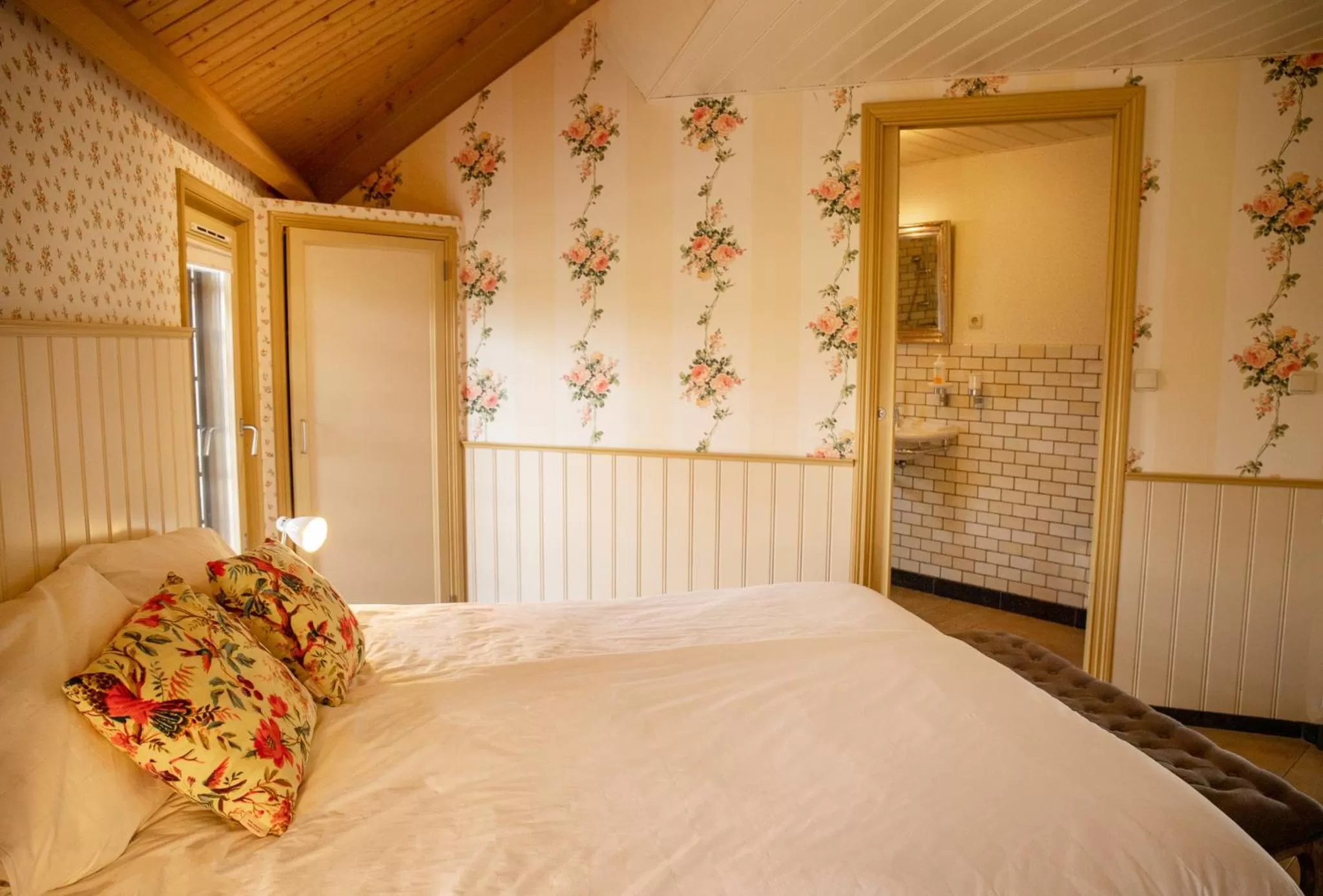 Bathroom, Bed in Boerenhofstede de Overhorn