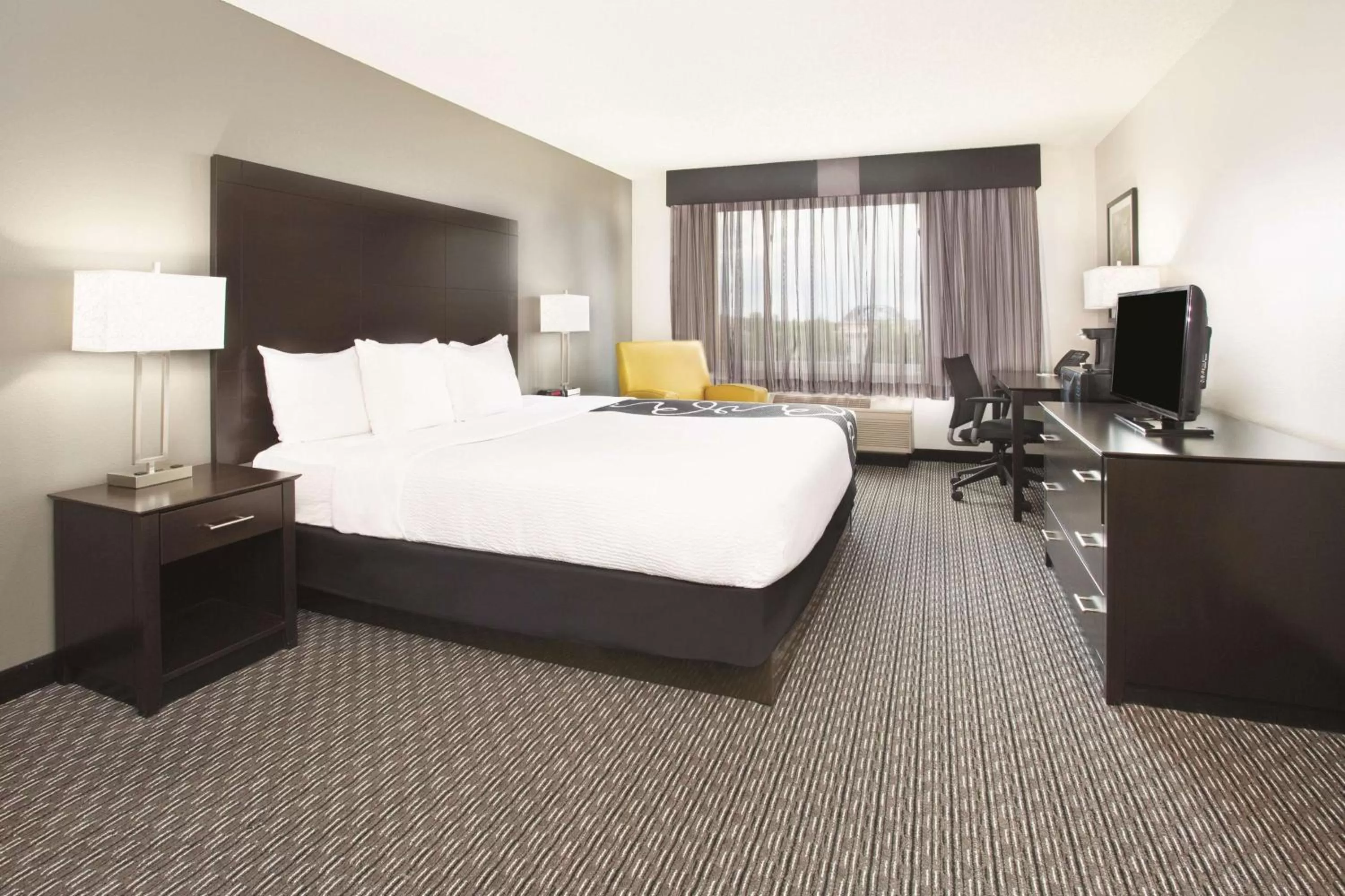 Standard King Room in La Quinta by Wyndham Denver Englewood Tech Ctr