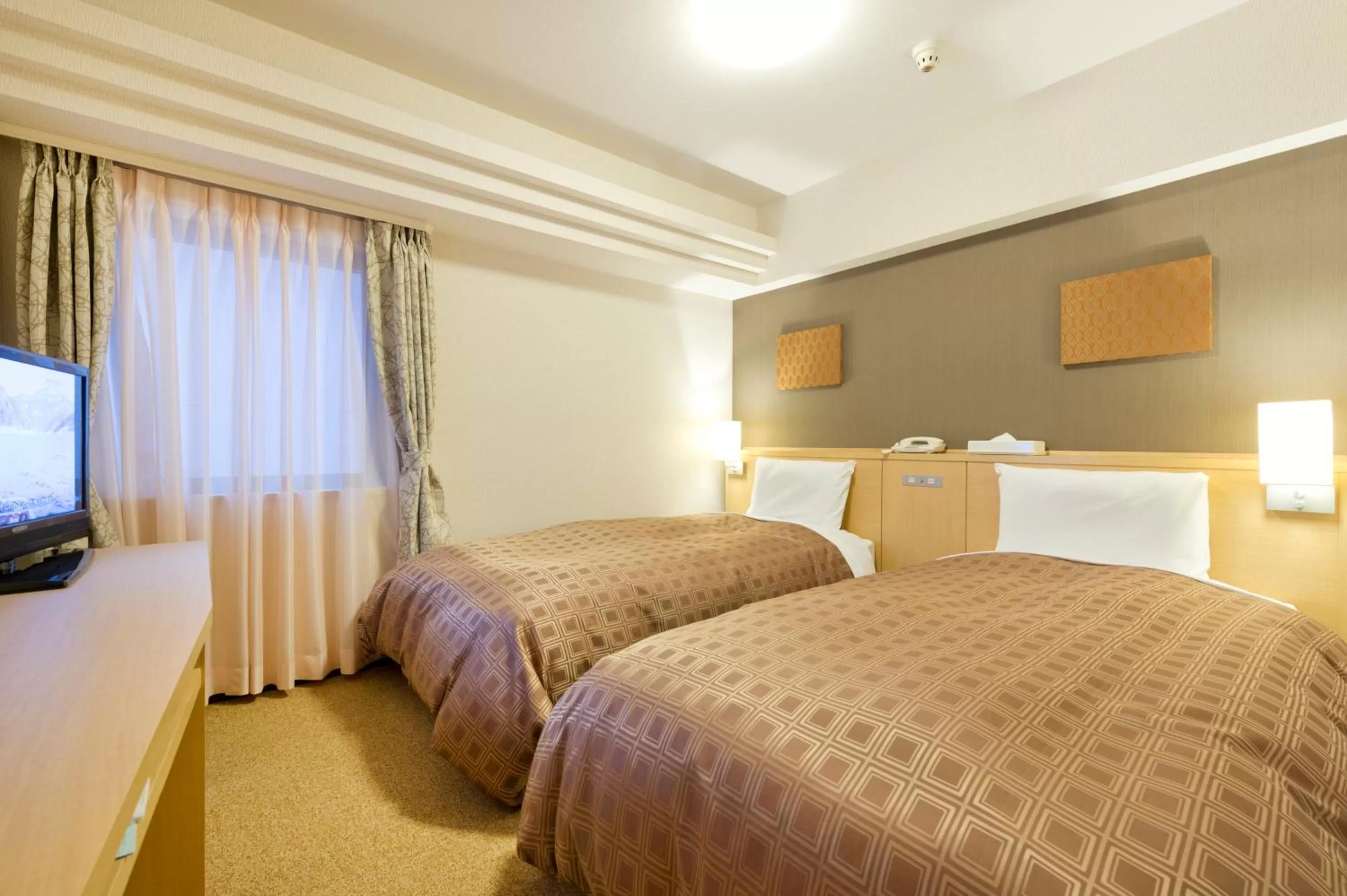 Photo of the whole room in Hotel Sunroute Sapporo