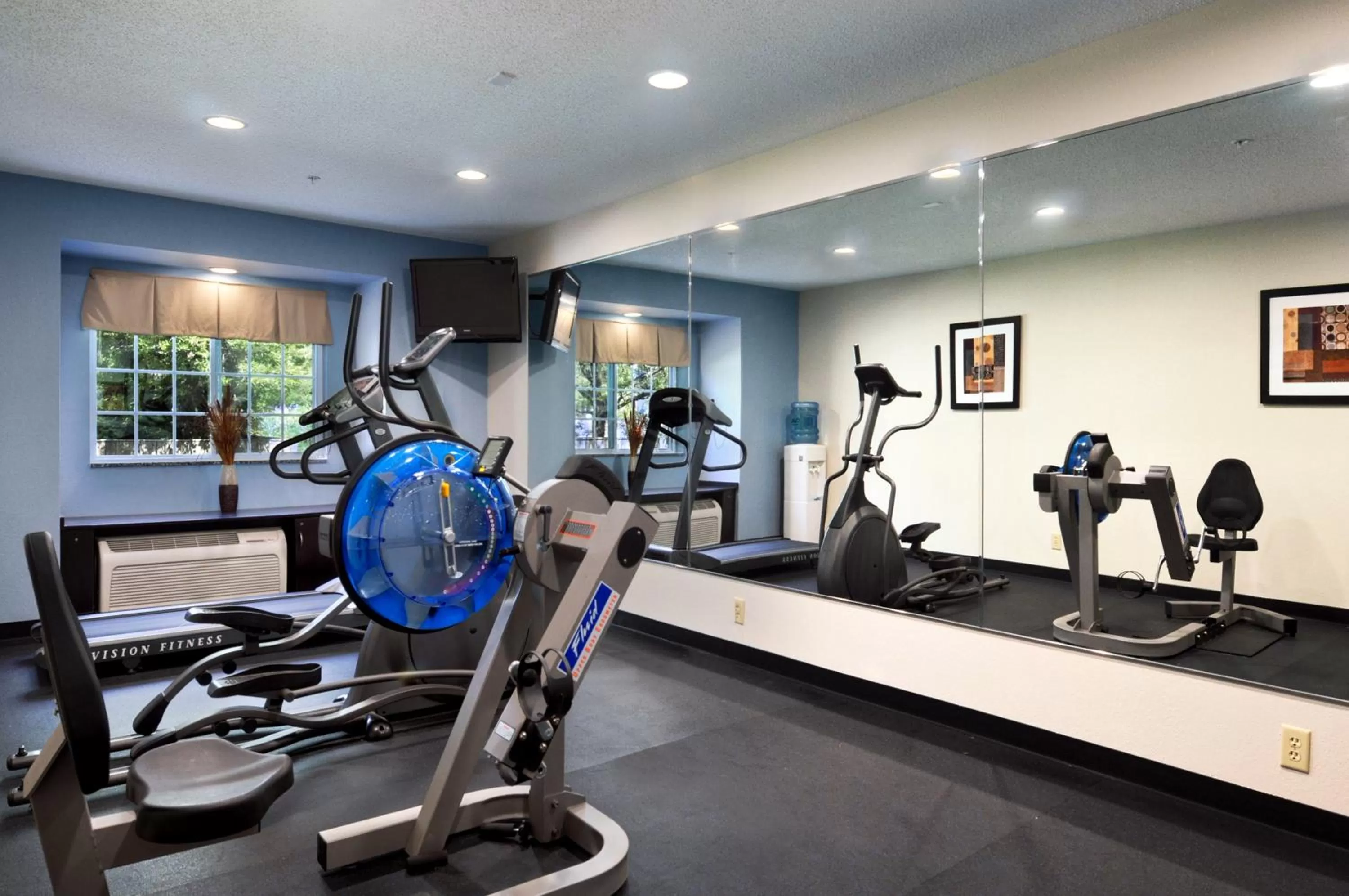Fitness centre/facilities in Microtel Inn & Suites Bath