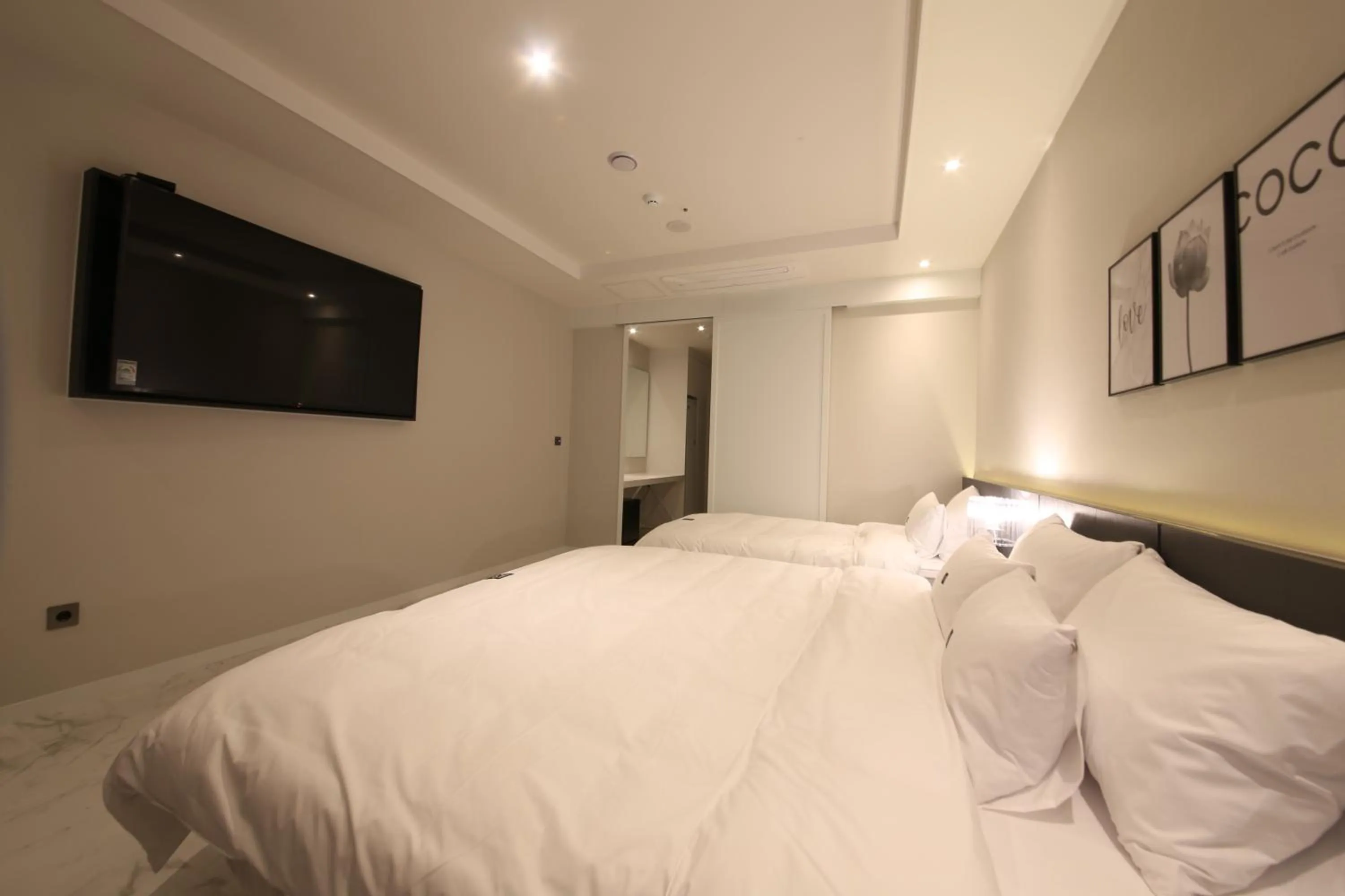 Bed in Zam101 Hotel Gimhae