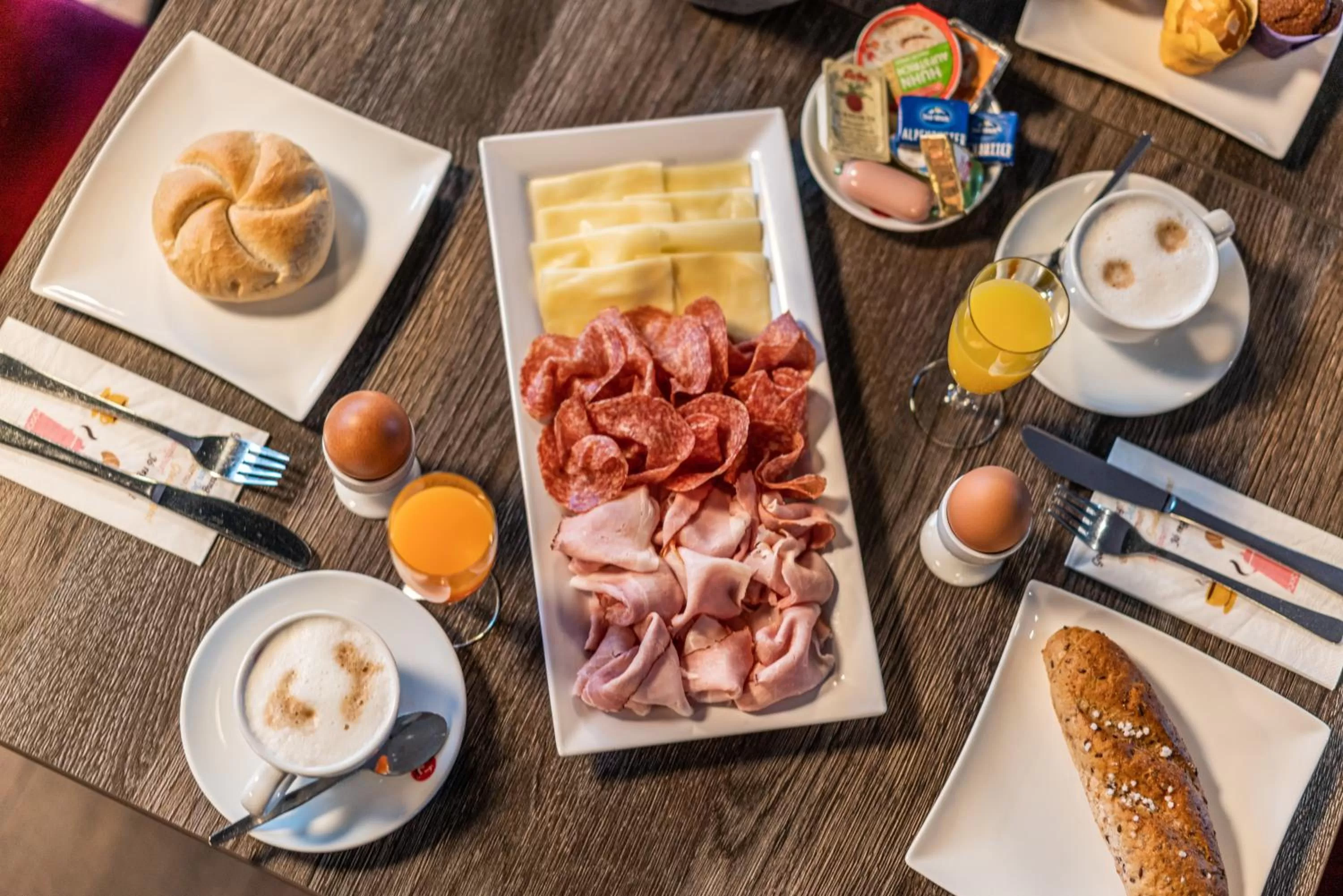 Breakfast in Rufi's Hotel Innsbruck