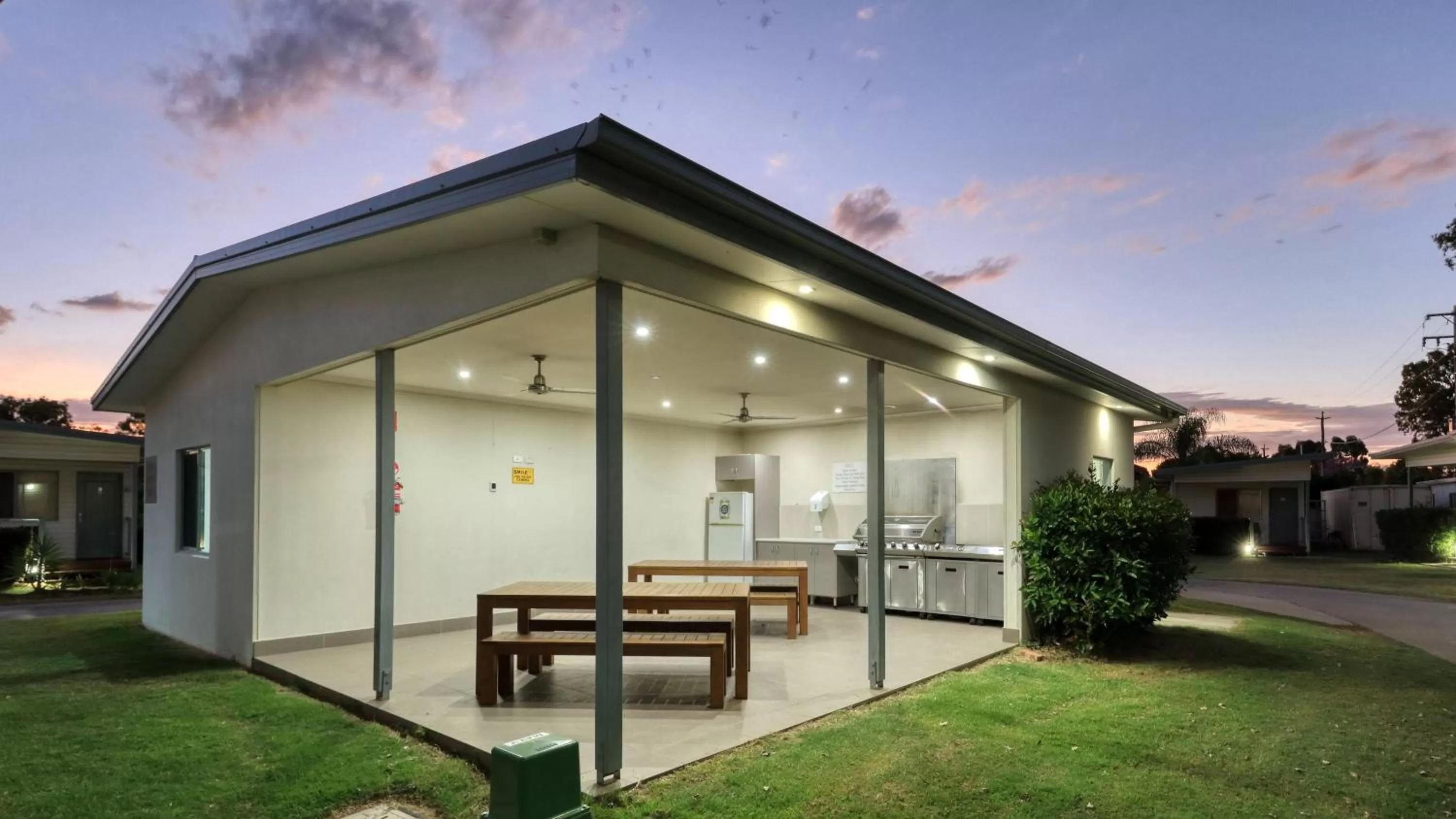 Property building in Chinchilla Motor Inn