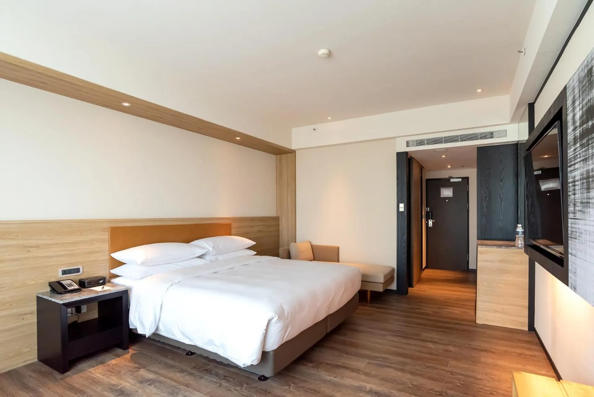 Bed in Sheraton Taoyuan Hotel