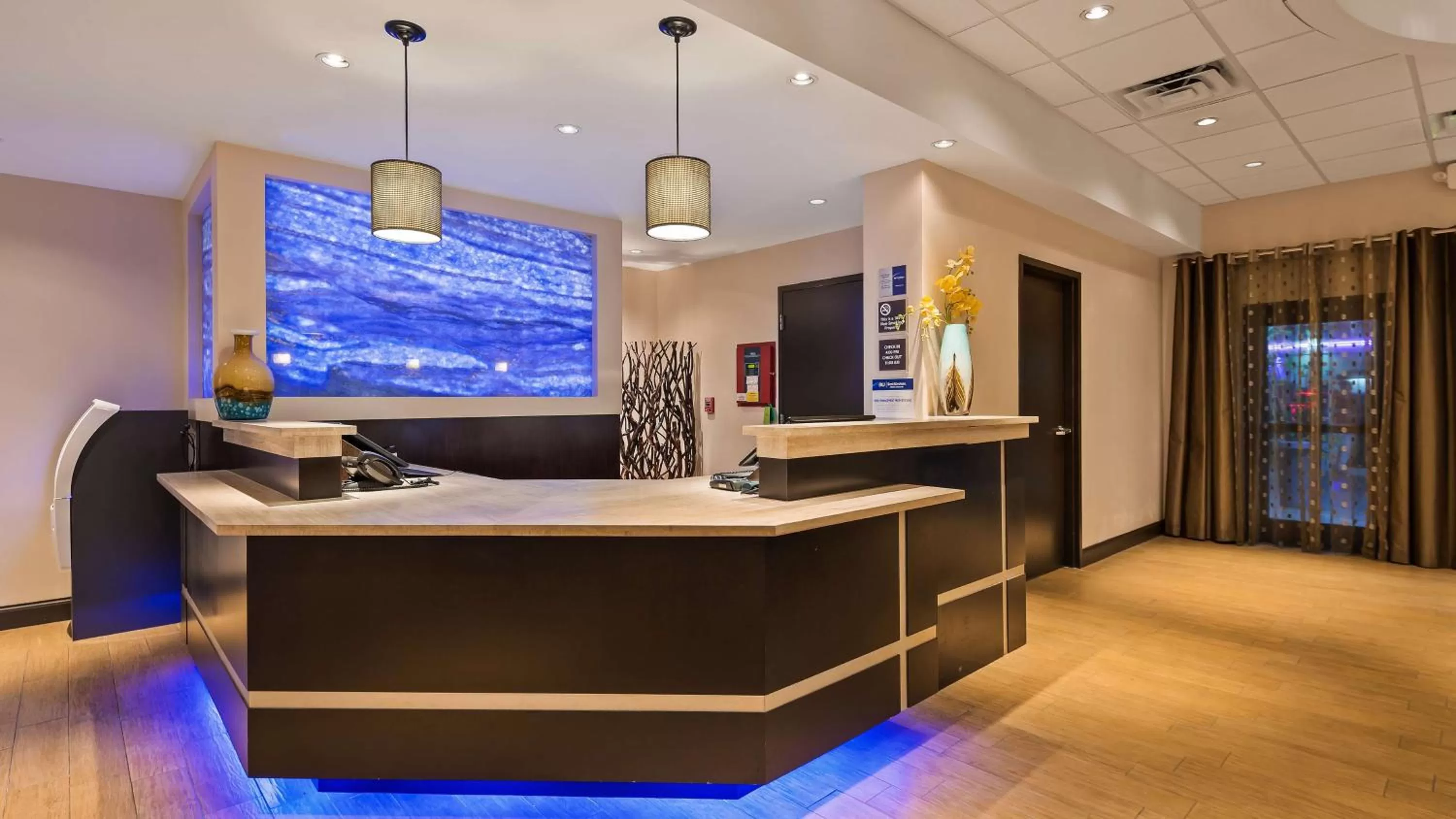 Lobby or reception in Best Western Plus Hollywood/Aventura