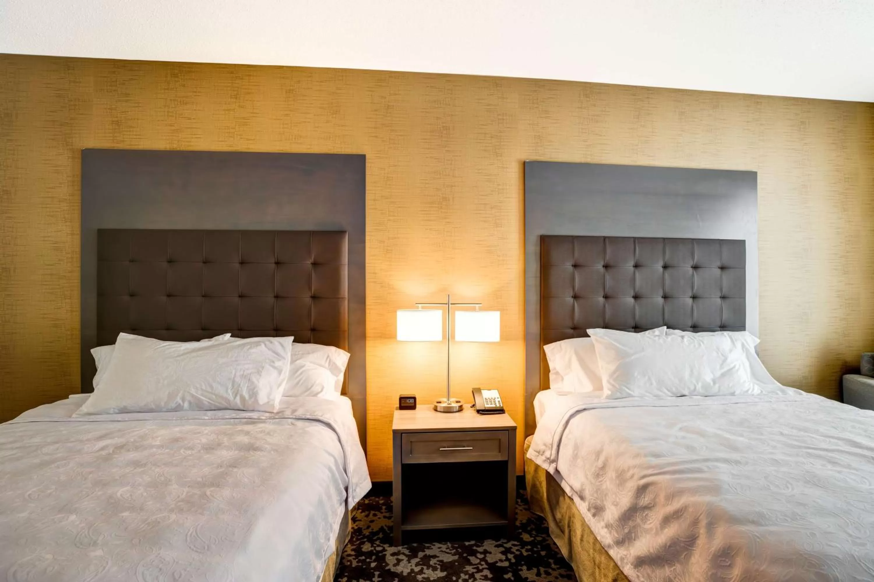 Bed in Homewood Suites by Hilton Christiansburg