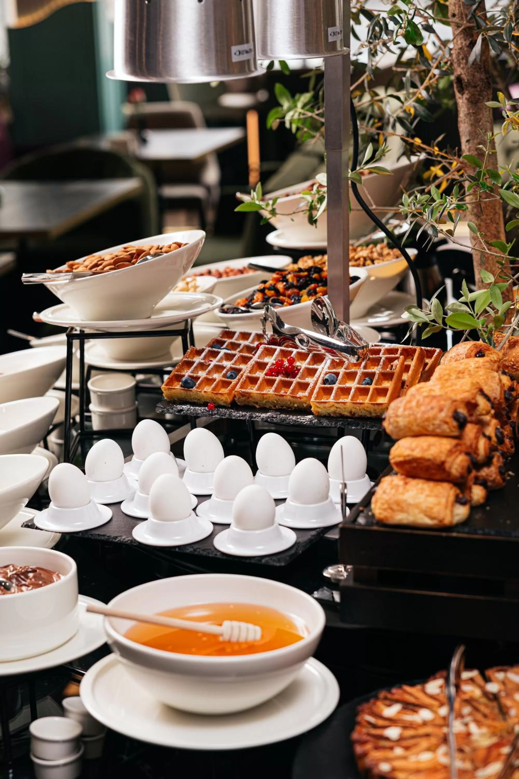 Food and drinks in Paris Hotel Yerevan