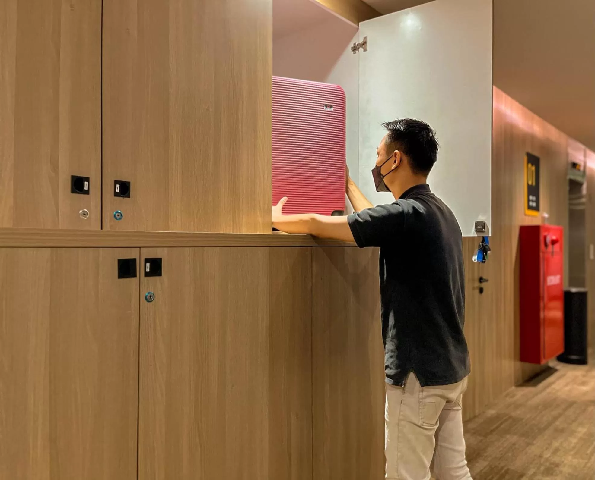 microwave in Yellow Bee Tanah Abang