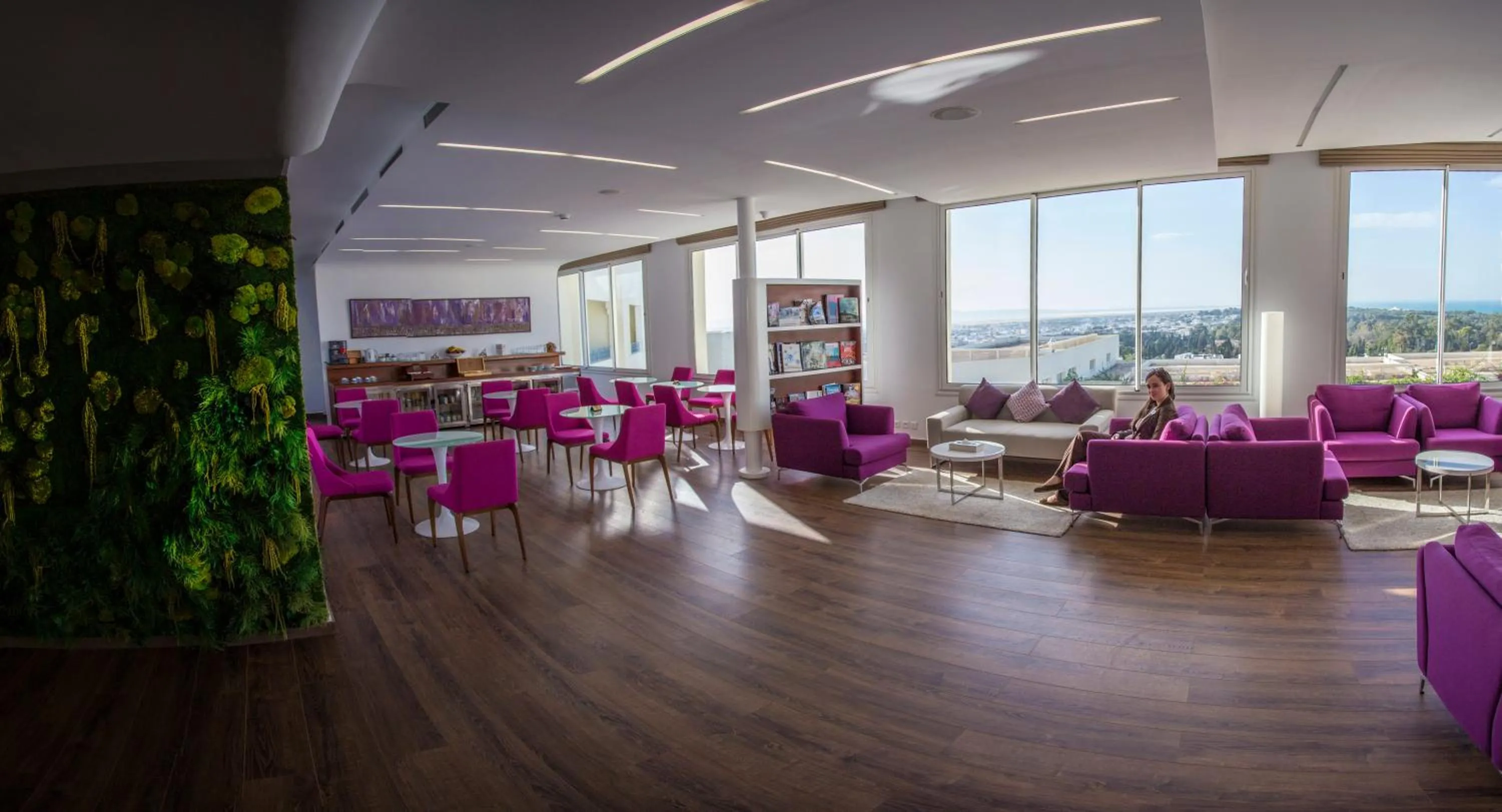 Lounge or bar in Golden Carthage Hotel Tunis