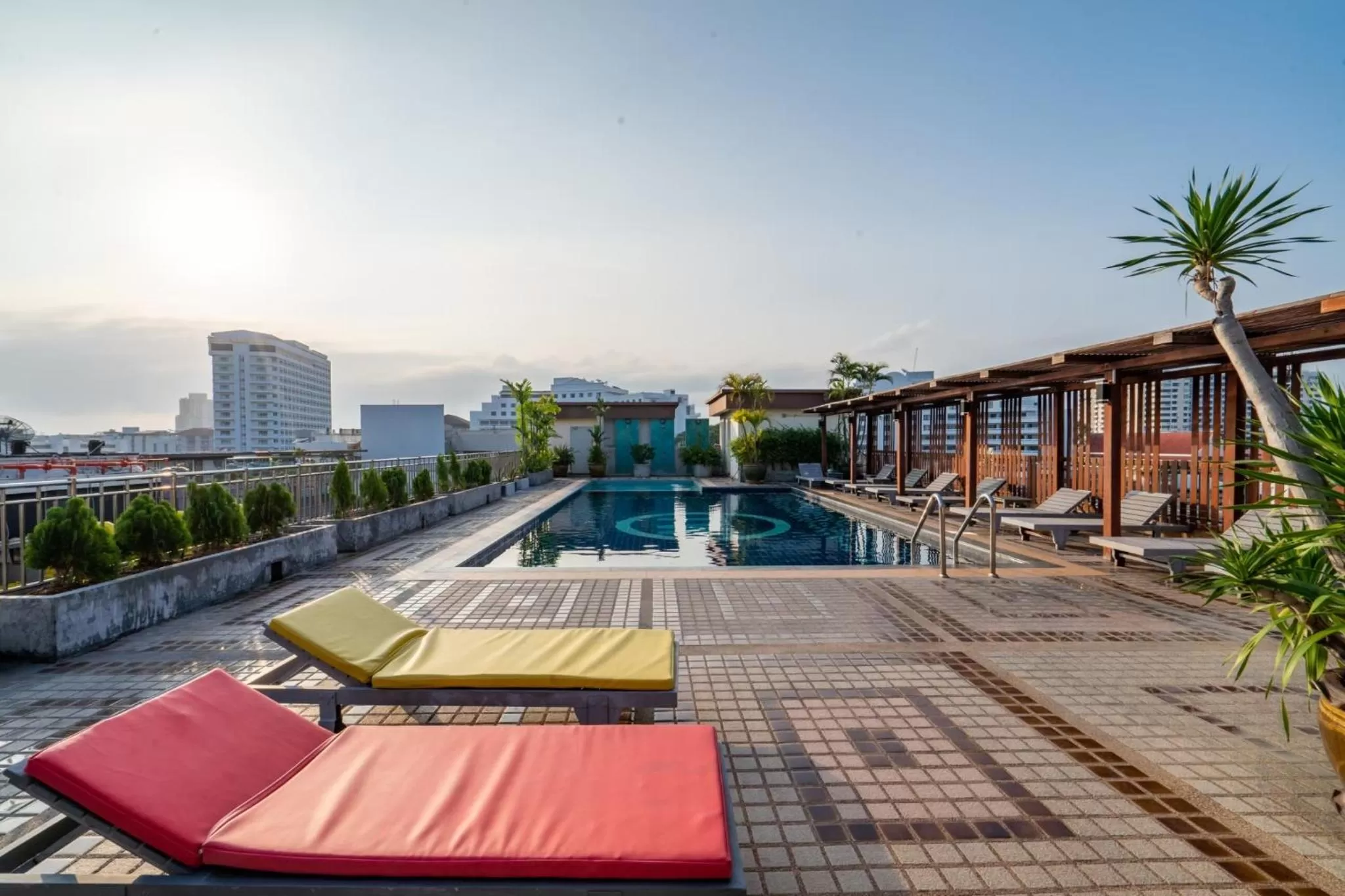 Swimming pool in Baywalk Residence Pattaya
