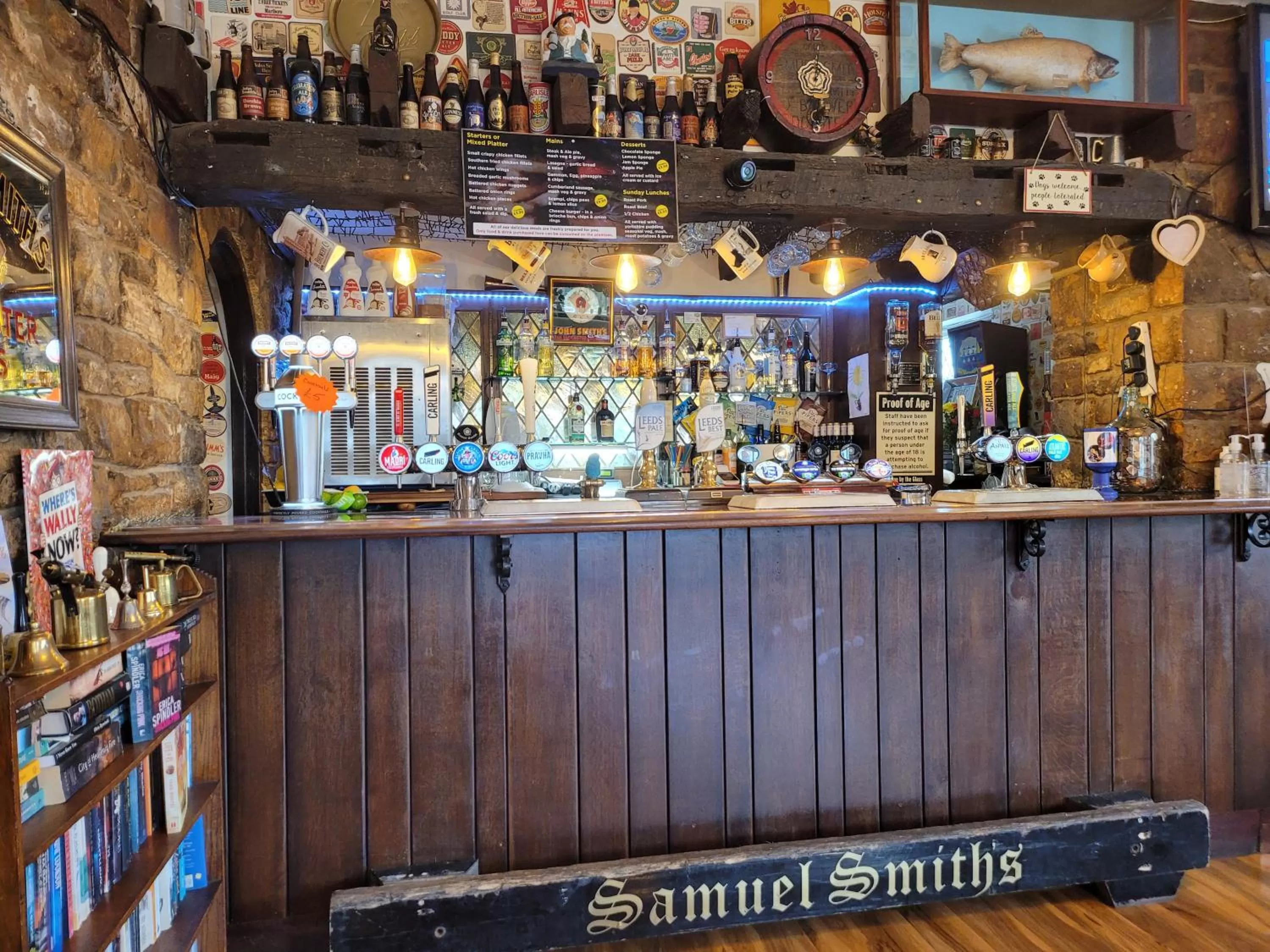 the jackdaw pub SELF CATERING STATIC CARAVAN free breakfast supplied