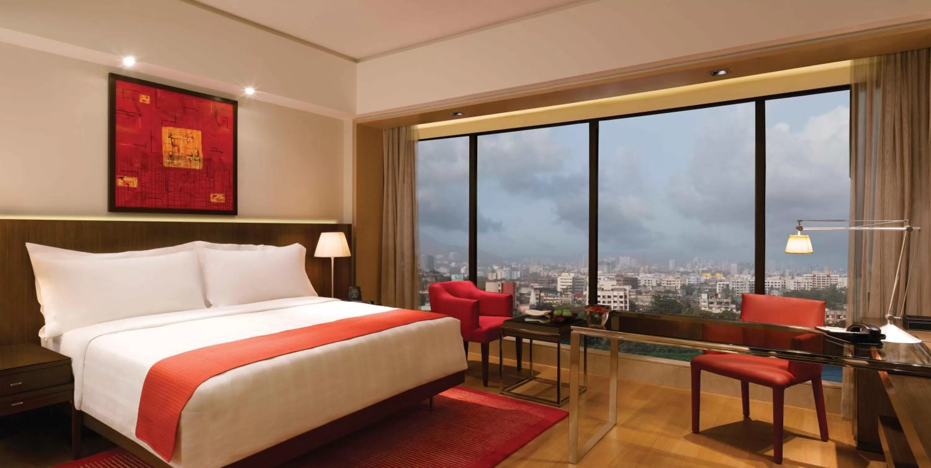 Bed in Trident Bandra Kurla