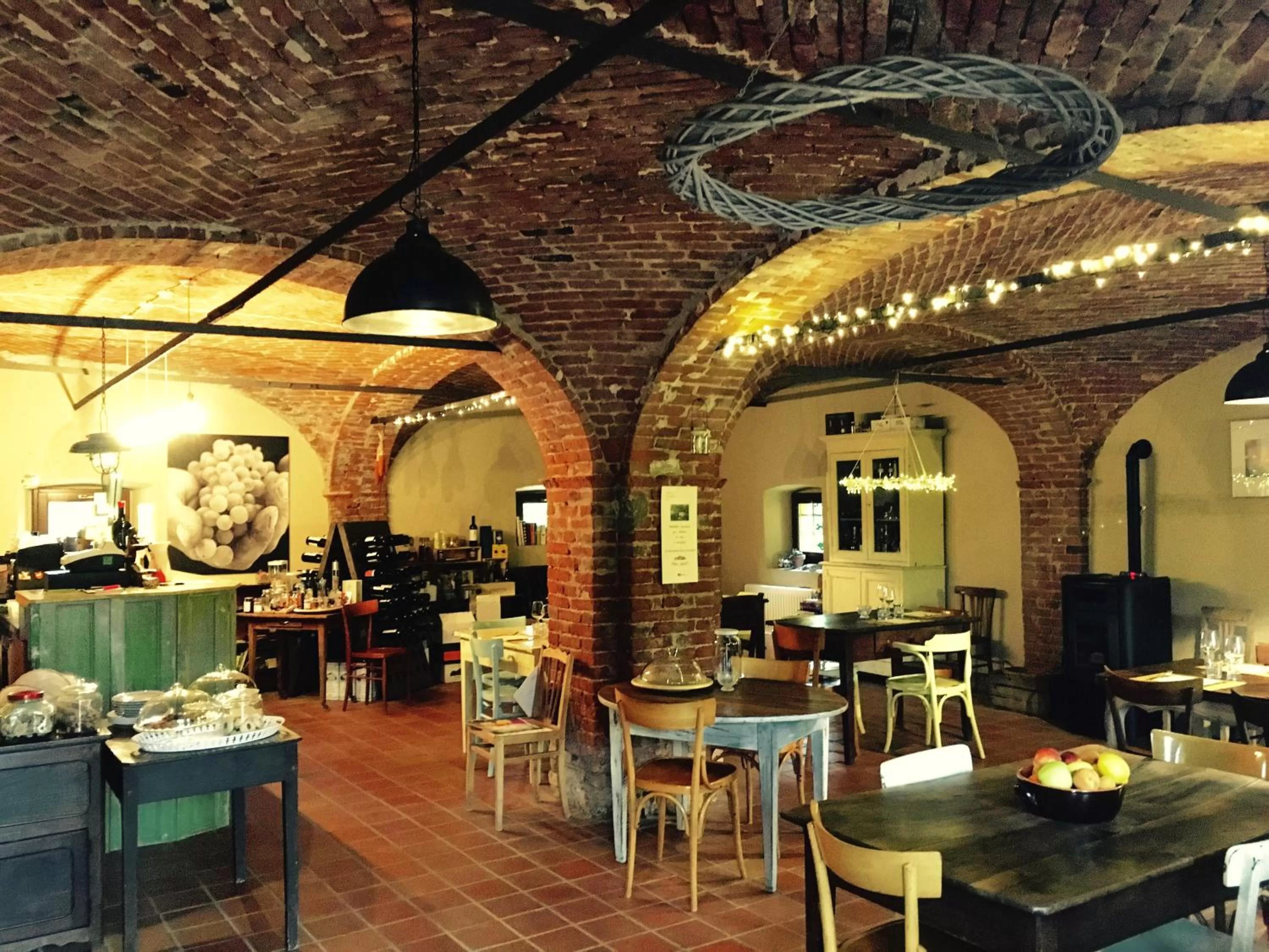 Restaurant/places to eat in MARSAM locanda