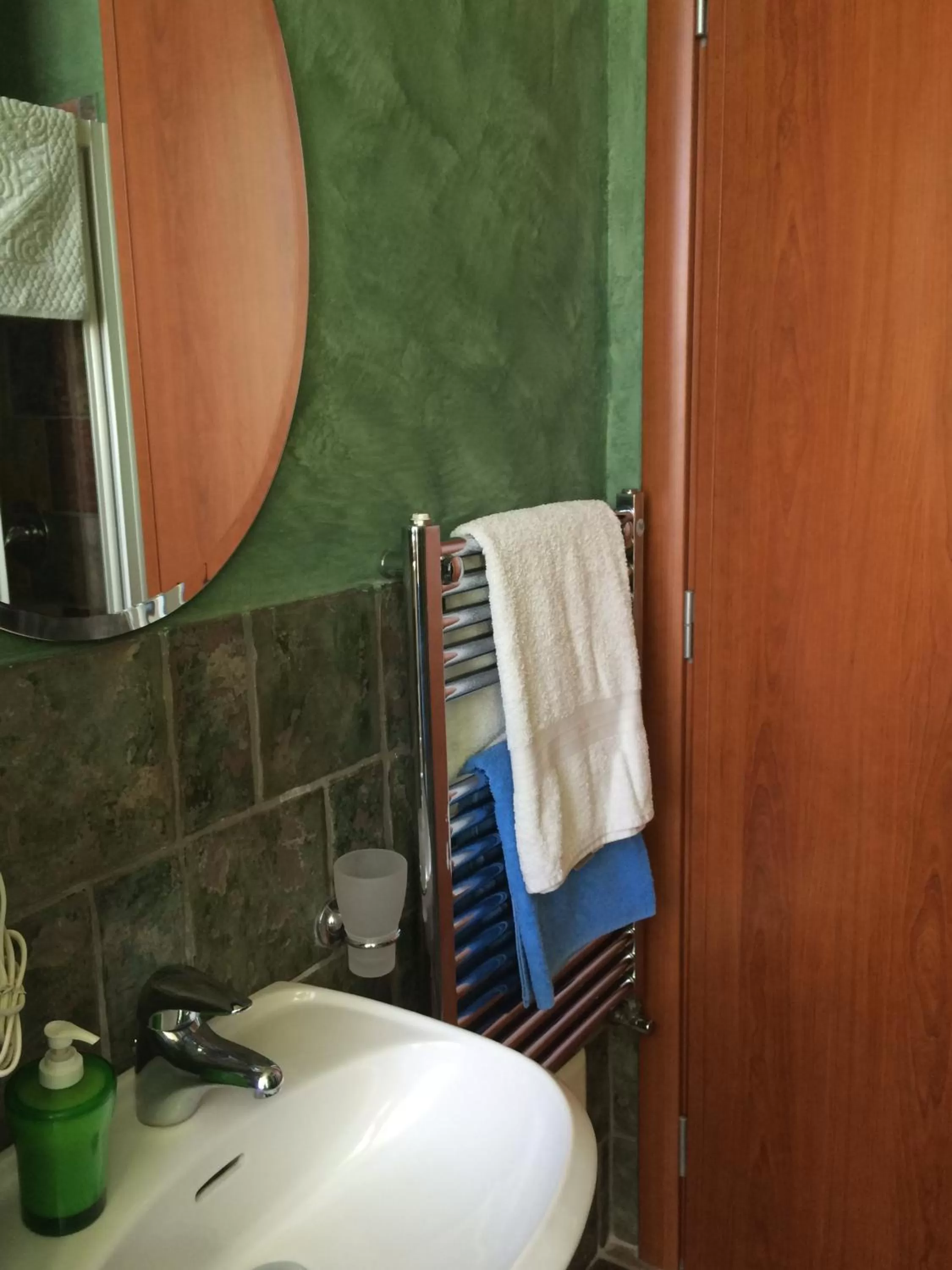 Bathroom in B&B Casamiranapoli