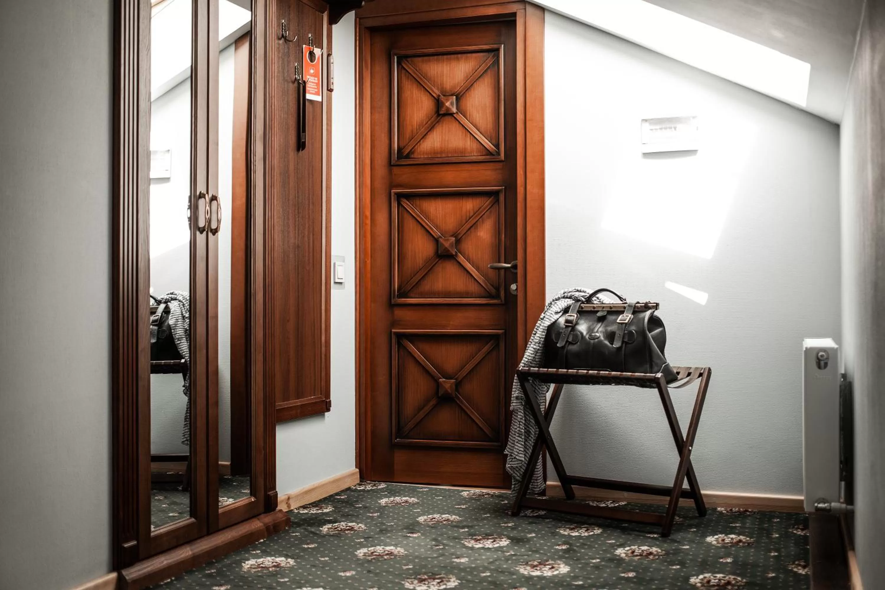 wardrobe in Sicheslav Ekaterinoslav