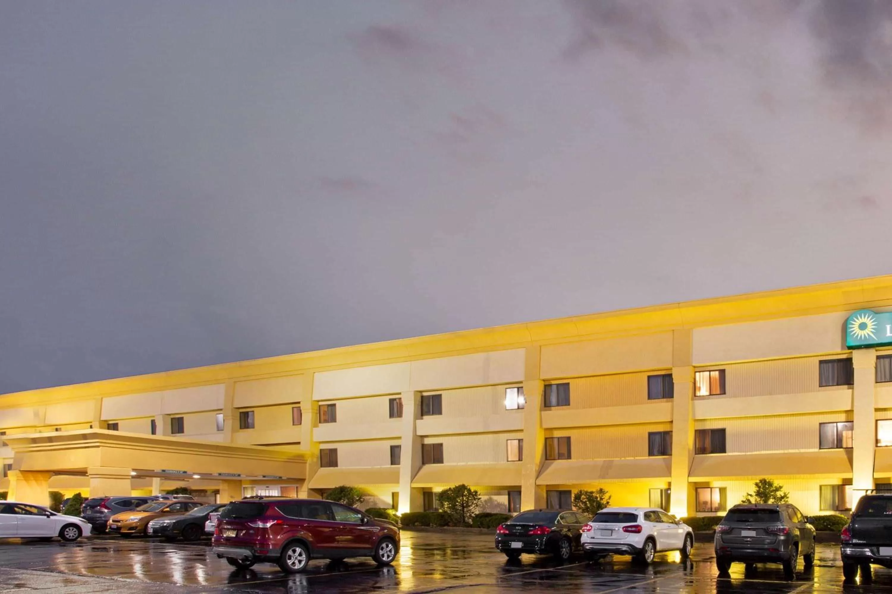 Property building in La Quinta Inn by Wyndham Auburn Worcester