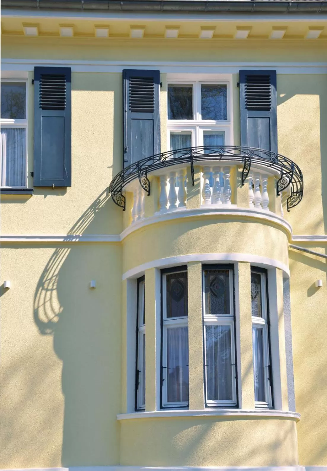 Property building in Villa Oranien