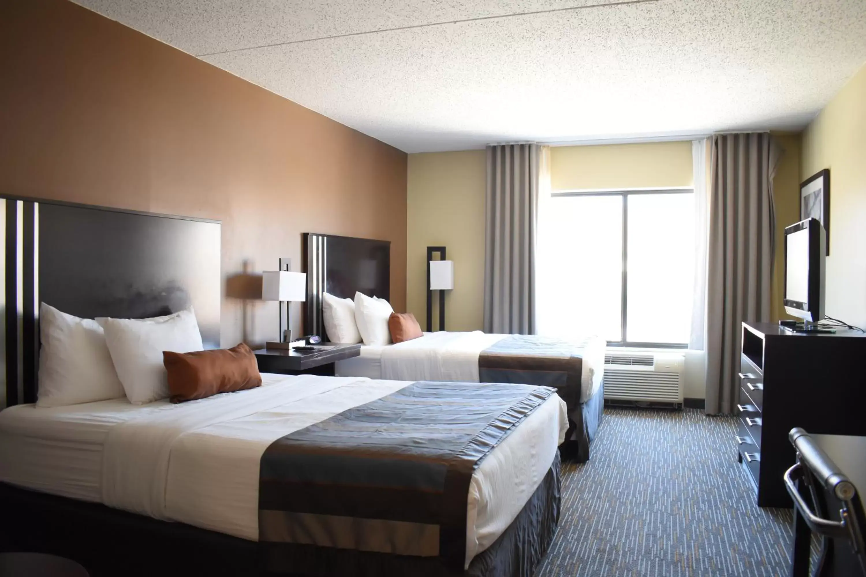 Queen Room with Two Queen Beds - Disability Access/Non-Smoking in Wingate by Wyndham Oklahoma City Airport Queen Room with Two Queen Beds - Disability Access/Non-Smoking in Wingate by Wyndham Oklahoma City Airport