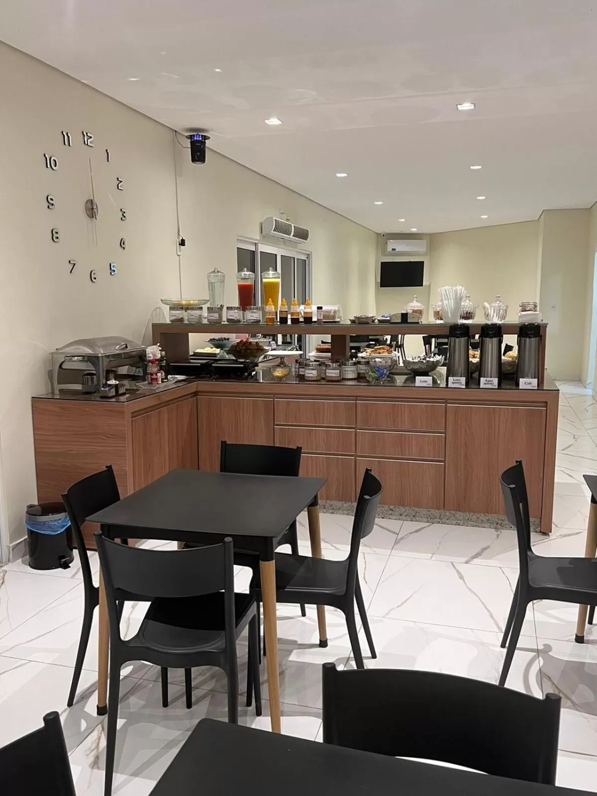 Buffet breakfast in Rametta Hotel