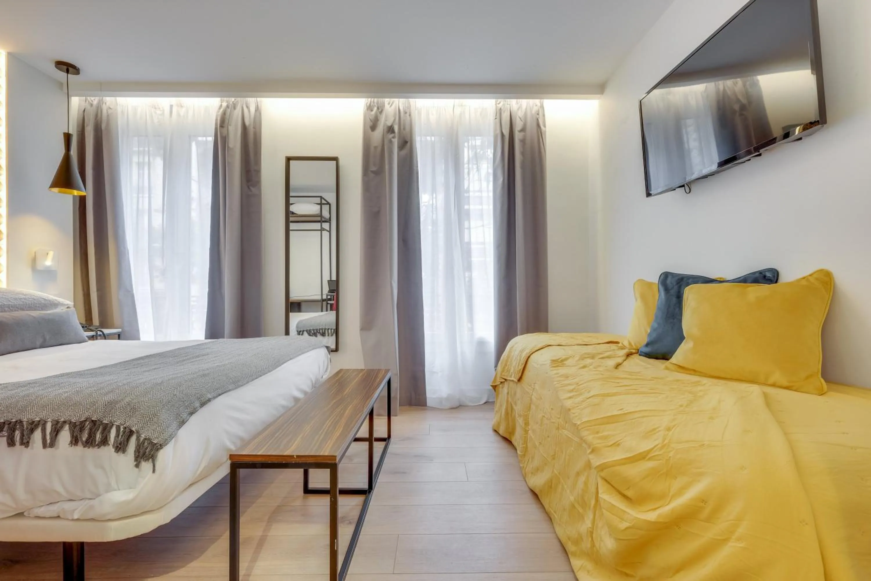 Bed in Hotel Beausejour