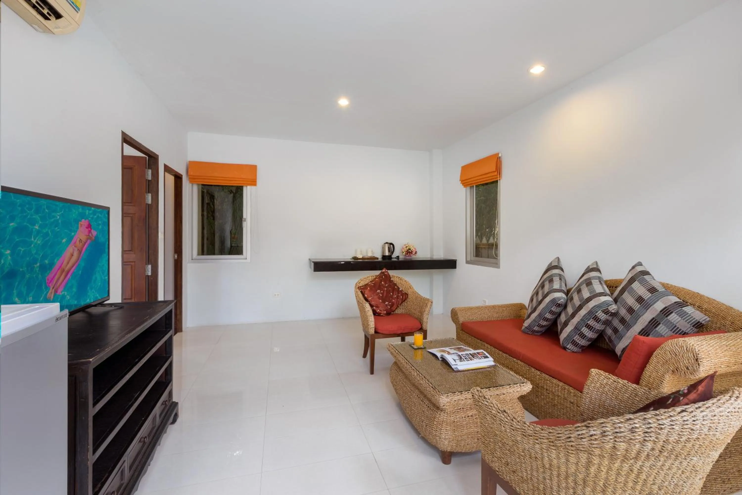 Coffee/tea facilities in Phuket Sea Resort SHA Extra Plus