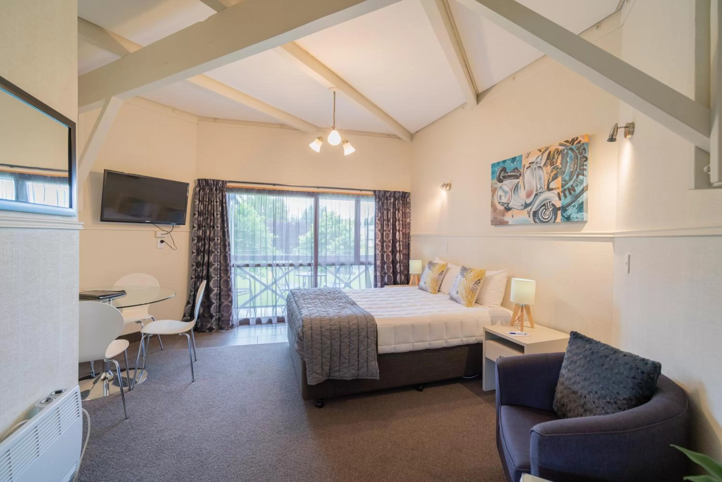 Photo of the whole room, Bed in ASURE Explorer Motel & Apartments