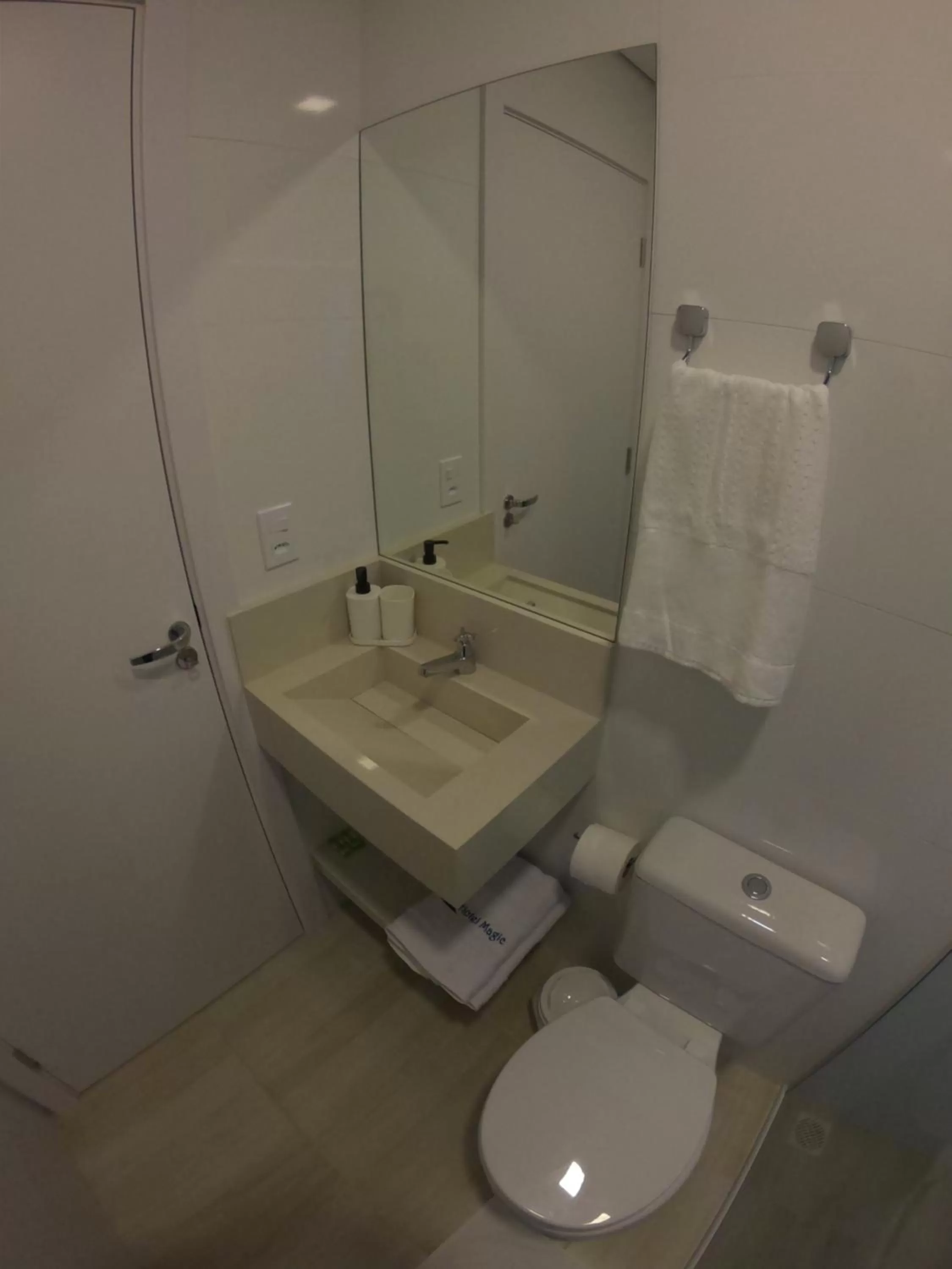 Bathroom in Hotel e Pousada Magic