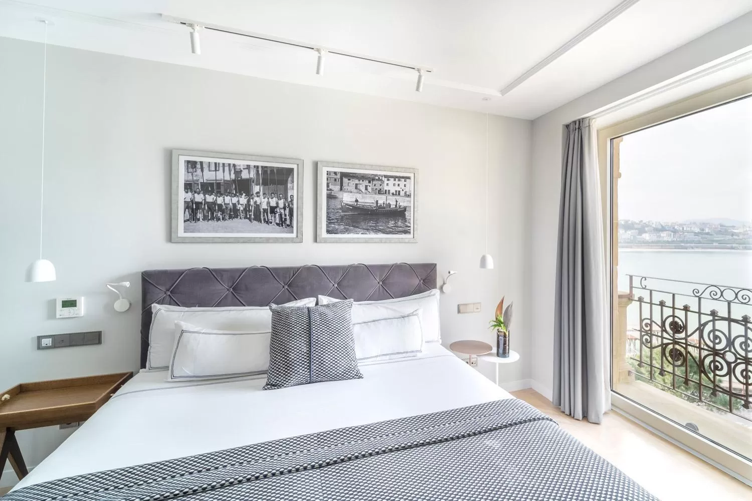 Photo of the whole room, Bed in Lasala Plaza Hotel - Adults Only